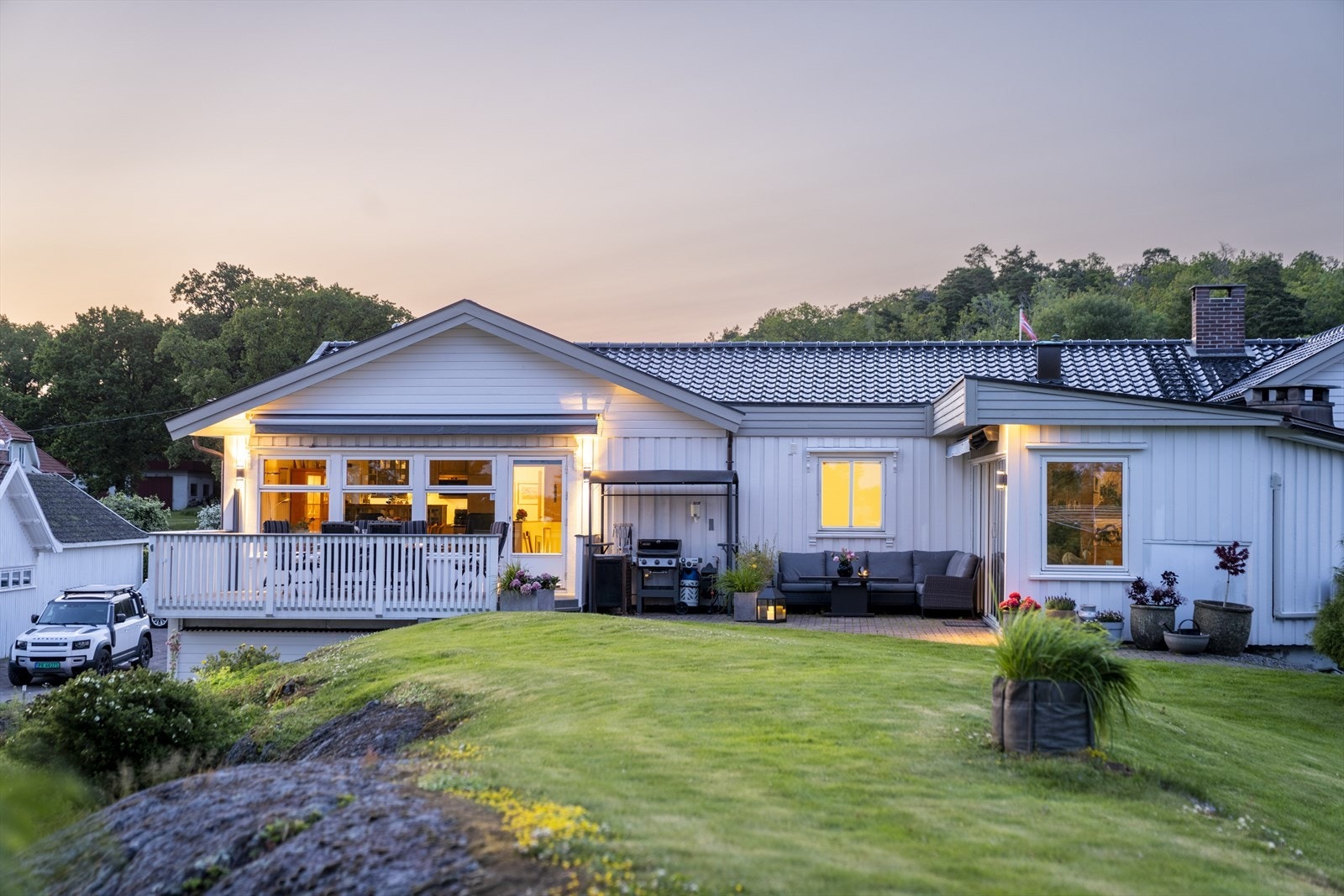 Boligen har vært i bruk som generasjonsbolig, men er kun godkjent som en boenhet men kan fritt leies ut Galleribilde