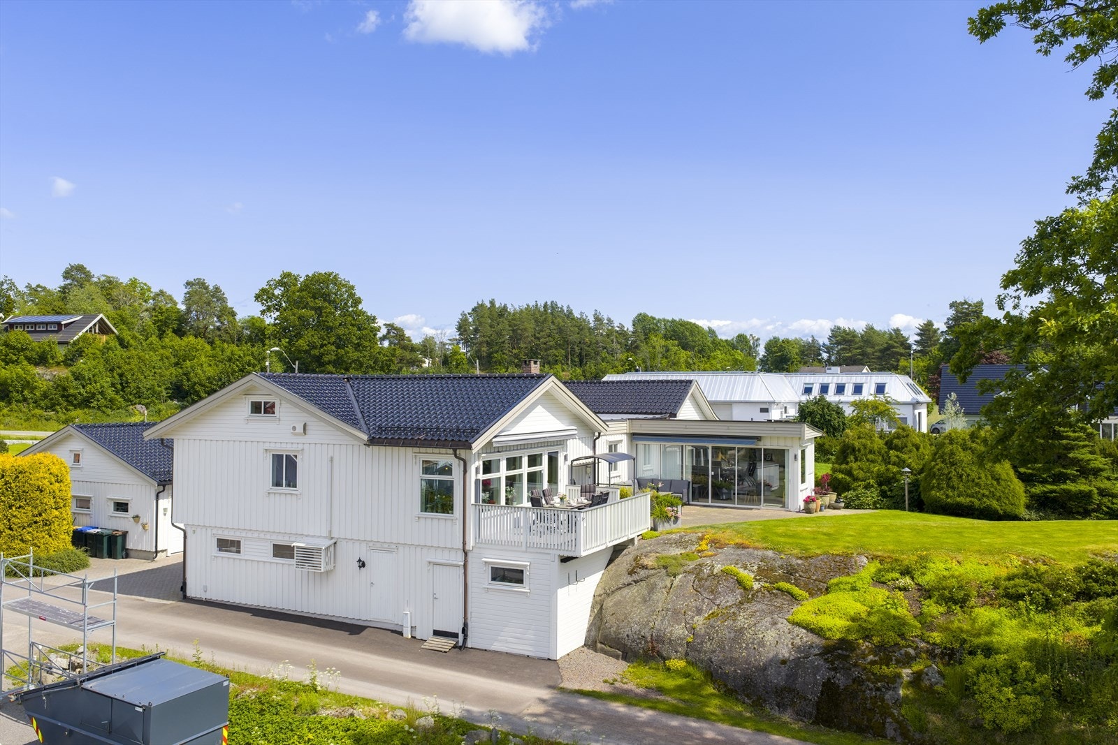 Biboenheten av generasjonsboligen med egen terrasse Galleribilde
