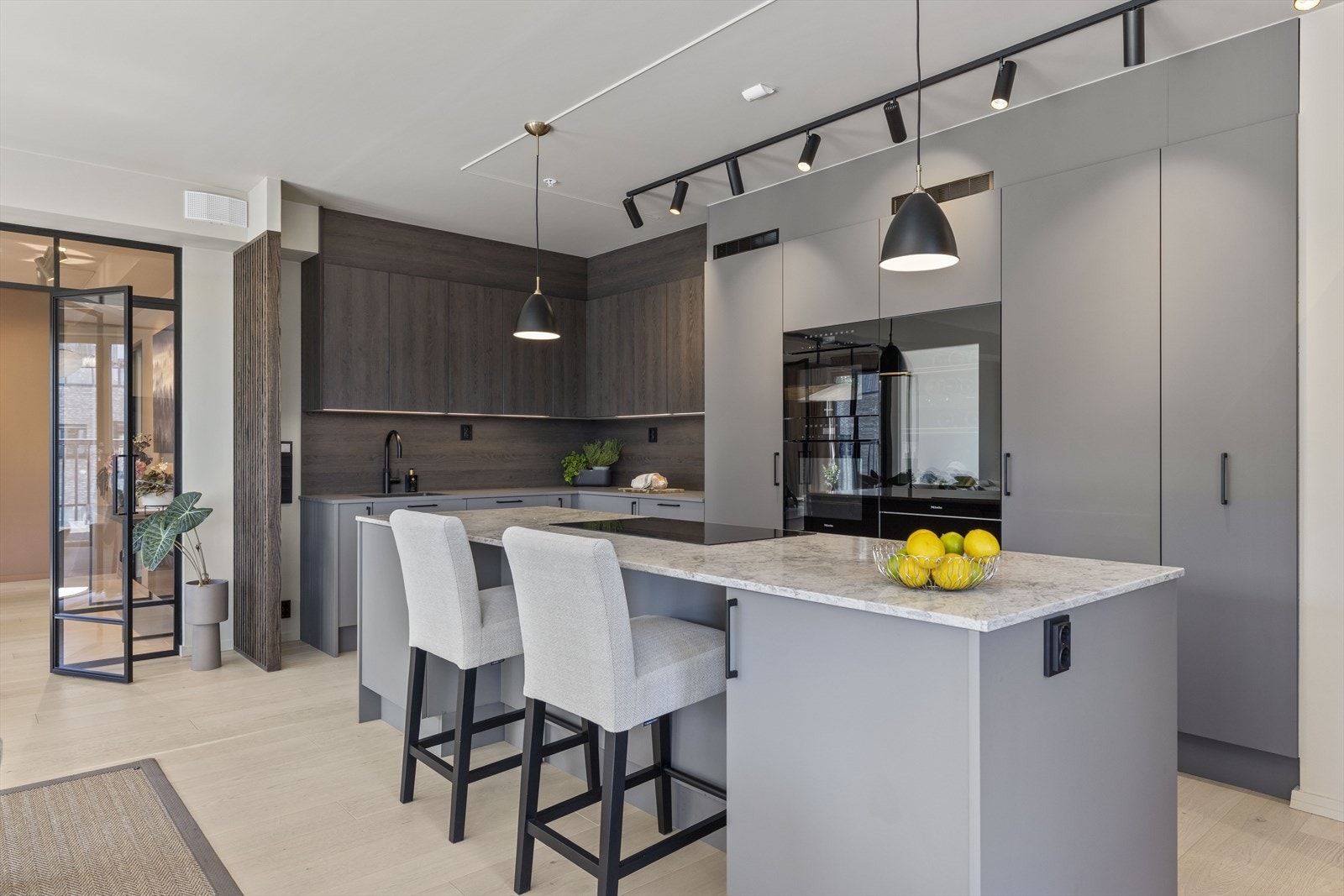 Designerinnredet med fokus på farger, materialer og stil. Galleribilde