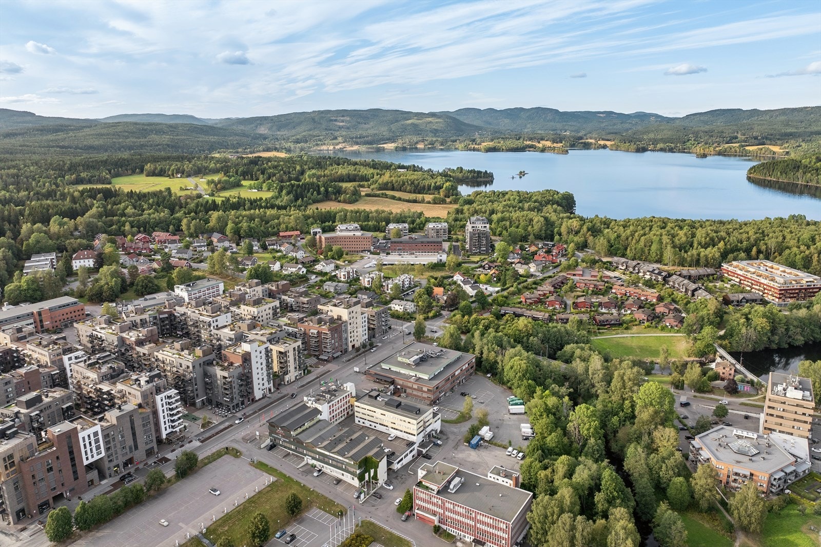 Maridalsvannet ligger like ved leiligheten. Galleribilde