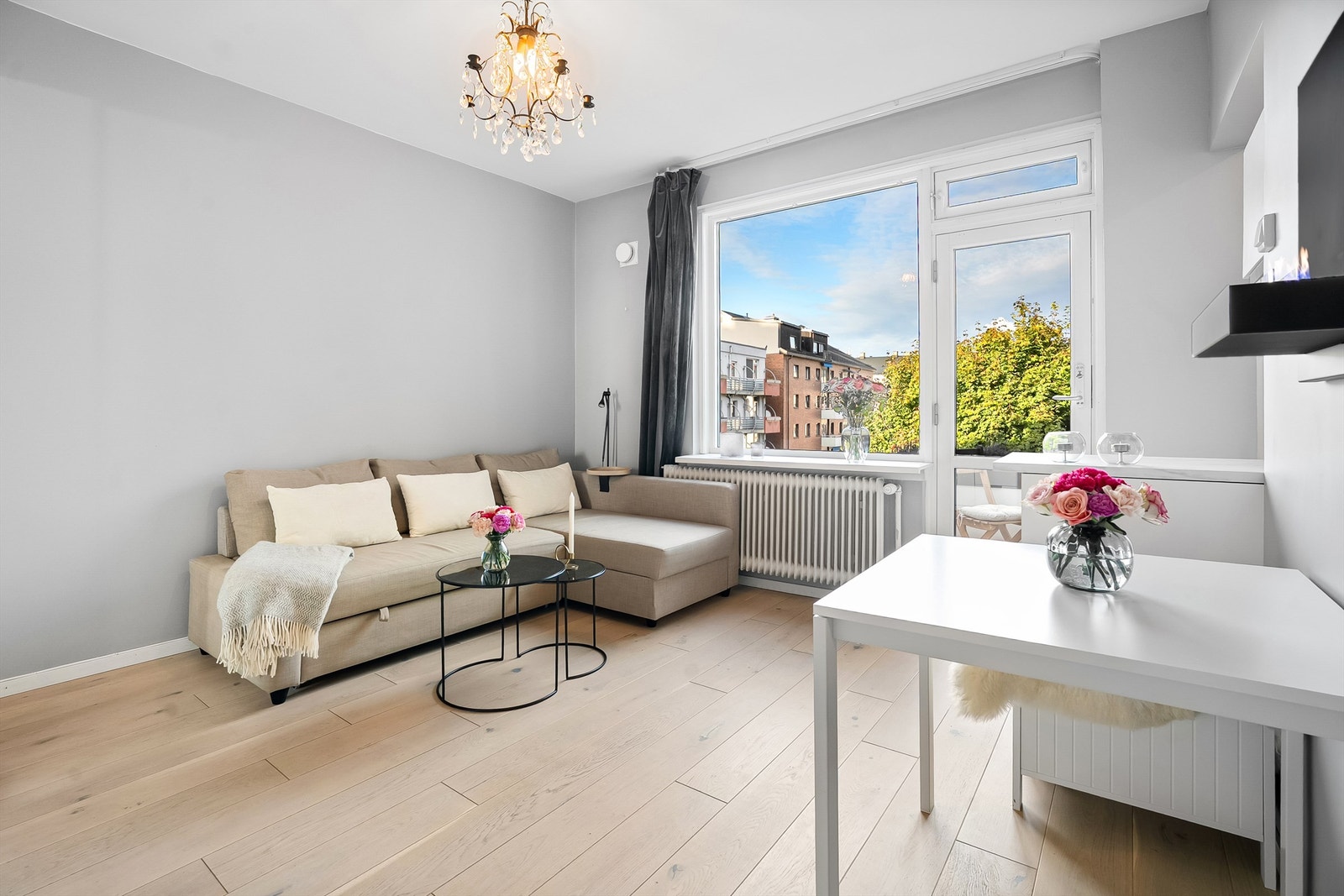 Leiligheten ligger luftig til i byggets 5.etasje. Galleribilde