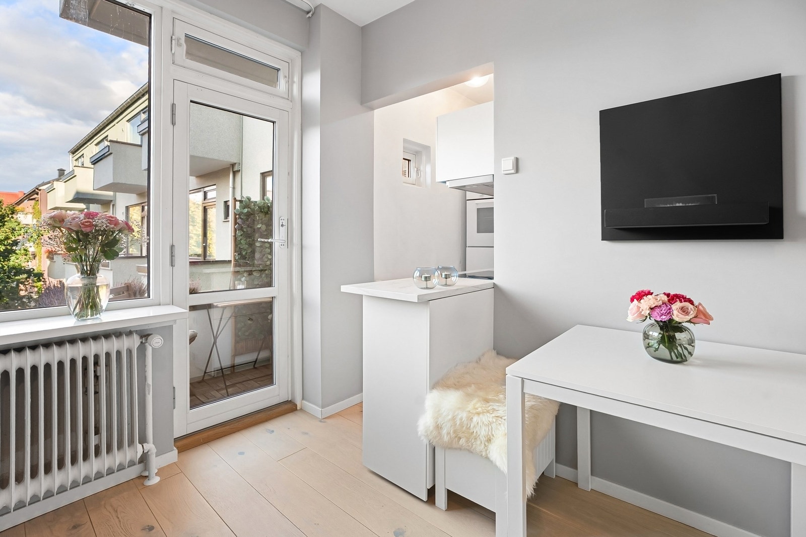 Leiligheten har fyring og varmtvann inkludert i felleskostnadene. Galleribilde