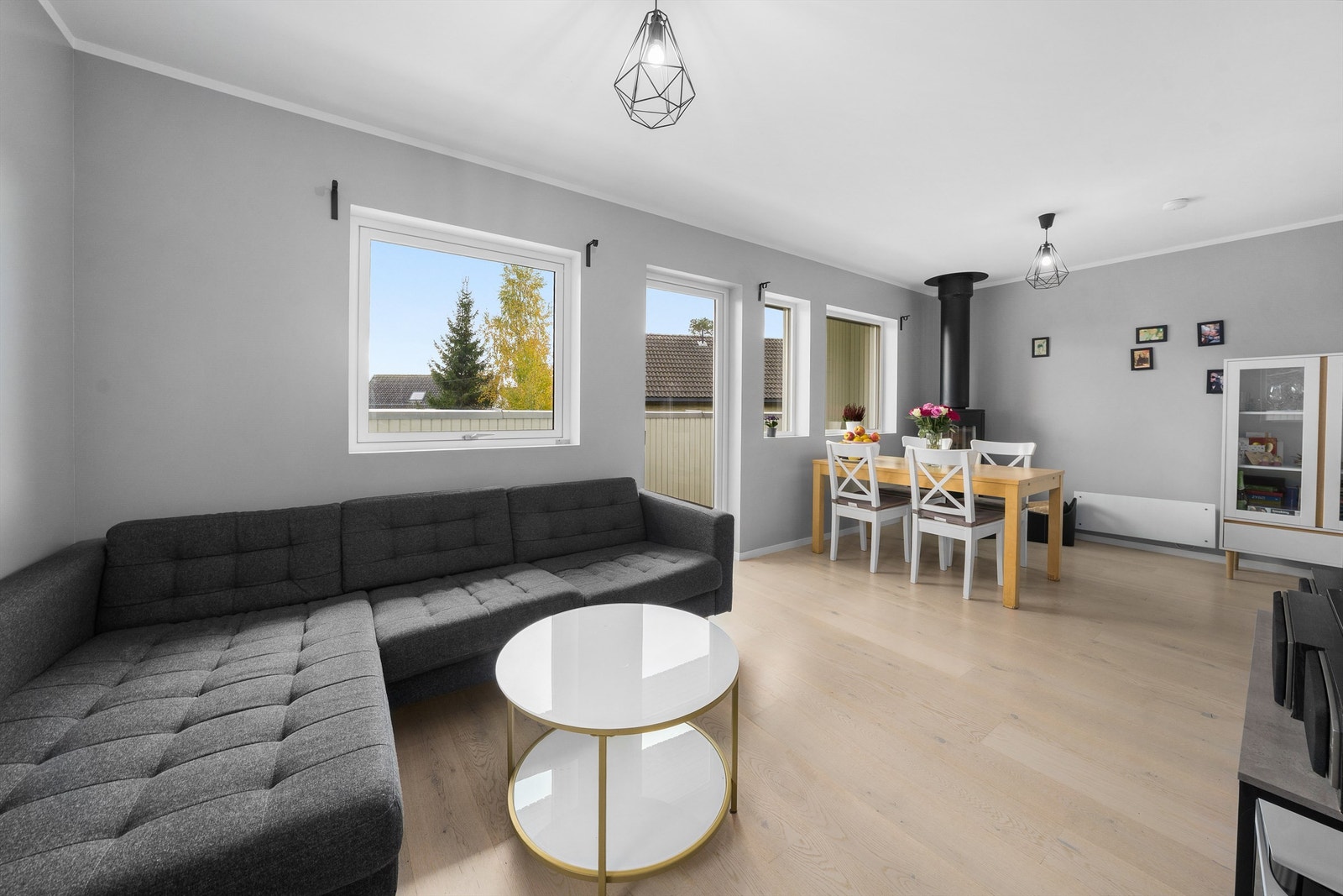 Utgang til overbygd terrasse på 9 kvm. Galleribilde