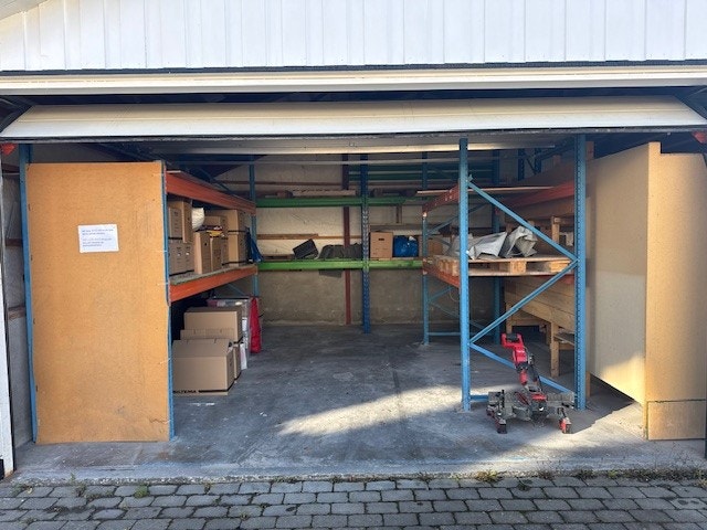Sentralt lager til leie på Kjeller. Galleribilde
