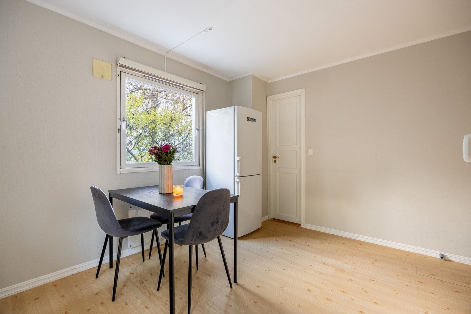 God plass til spisebord og evt. annet møblement. Galleribilde