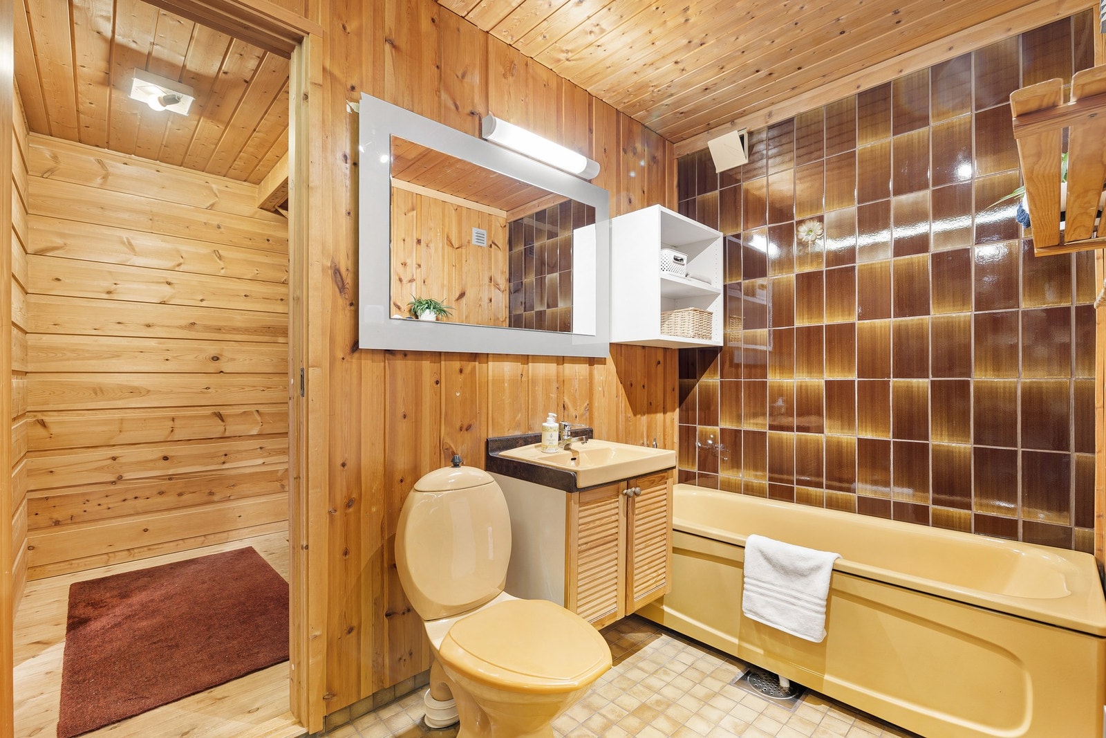 Flislagt eldre bad på 6 kvm. Galleribilde