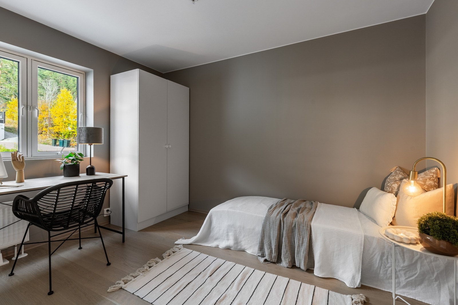 Praktiske rom med enkel innredning, klare til å tilpasses din stil. Galleribilde