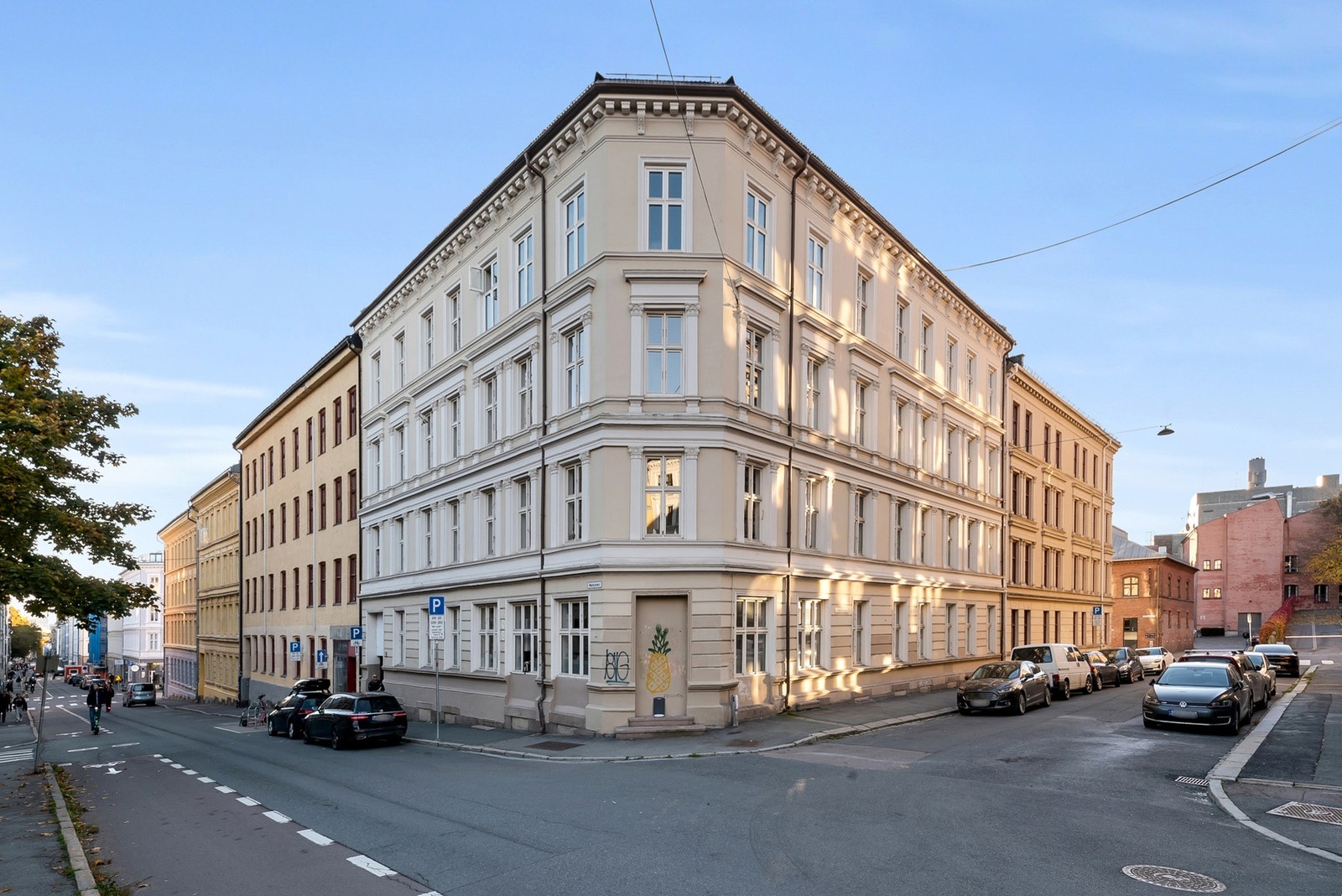 Markveien 9 ligger skjermet til, midt i hjertet av Grünerløkka. Galleribilde
