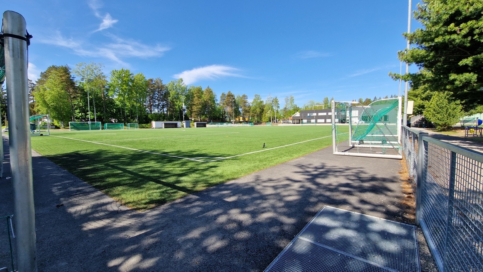 Ny flerbrukshall ved Korsvollbanen med tilliggende fotballbaner og ny barnehage. Snøpark på Kringsjå ved Idrettshøyskolen. Galleribilde