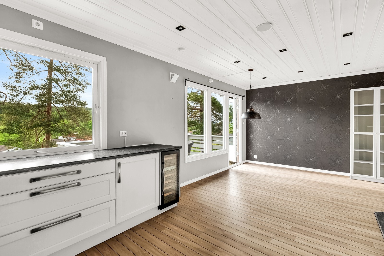 Direkte utgang til balkong på ca. 9 kvm. Galleribilde