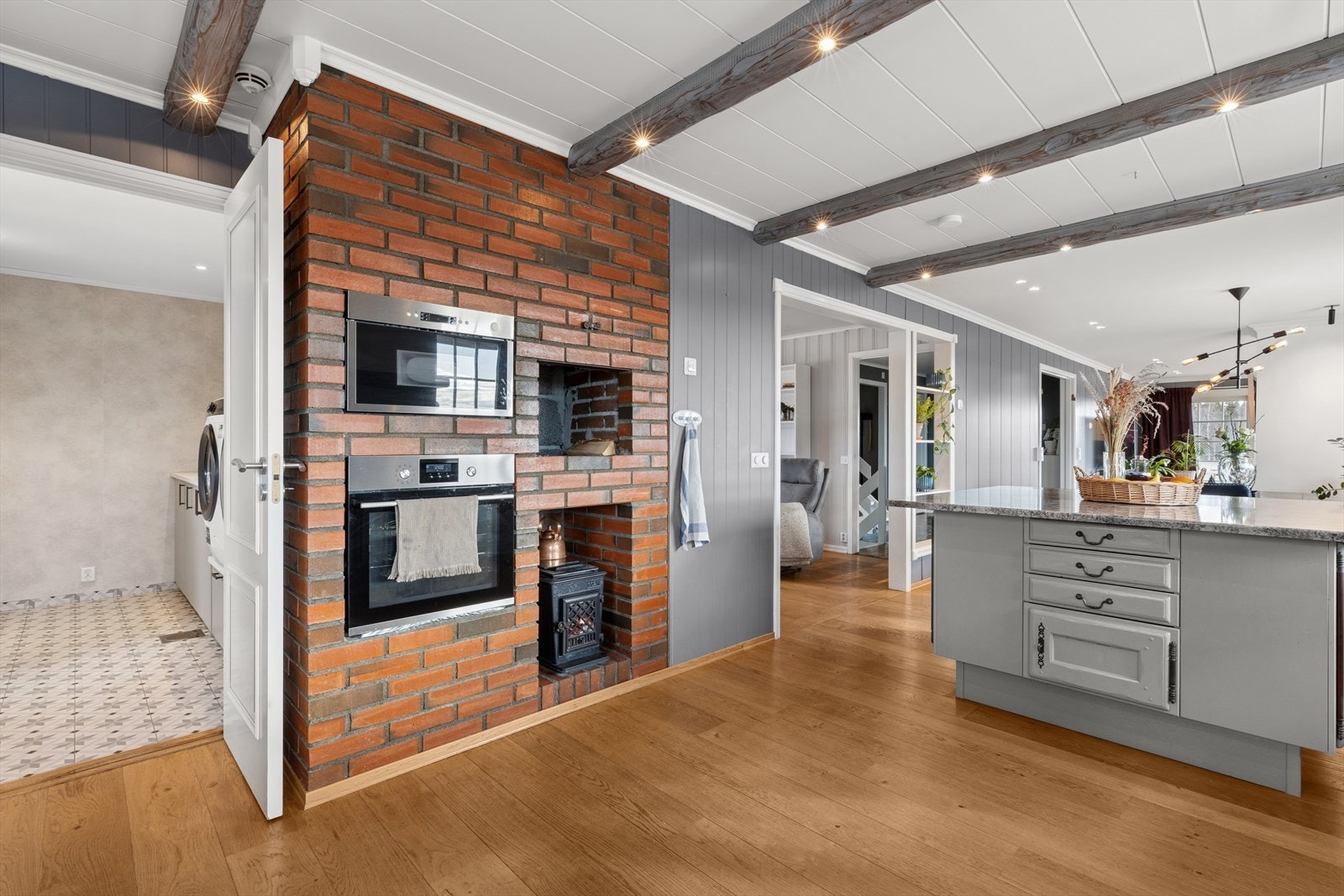 Unikt og solid kjøkken! Galleribilde