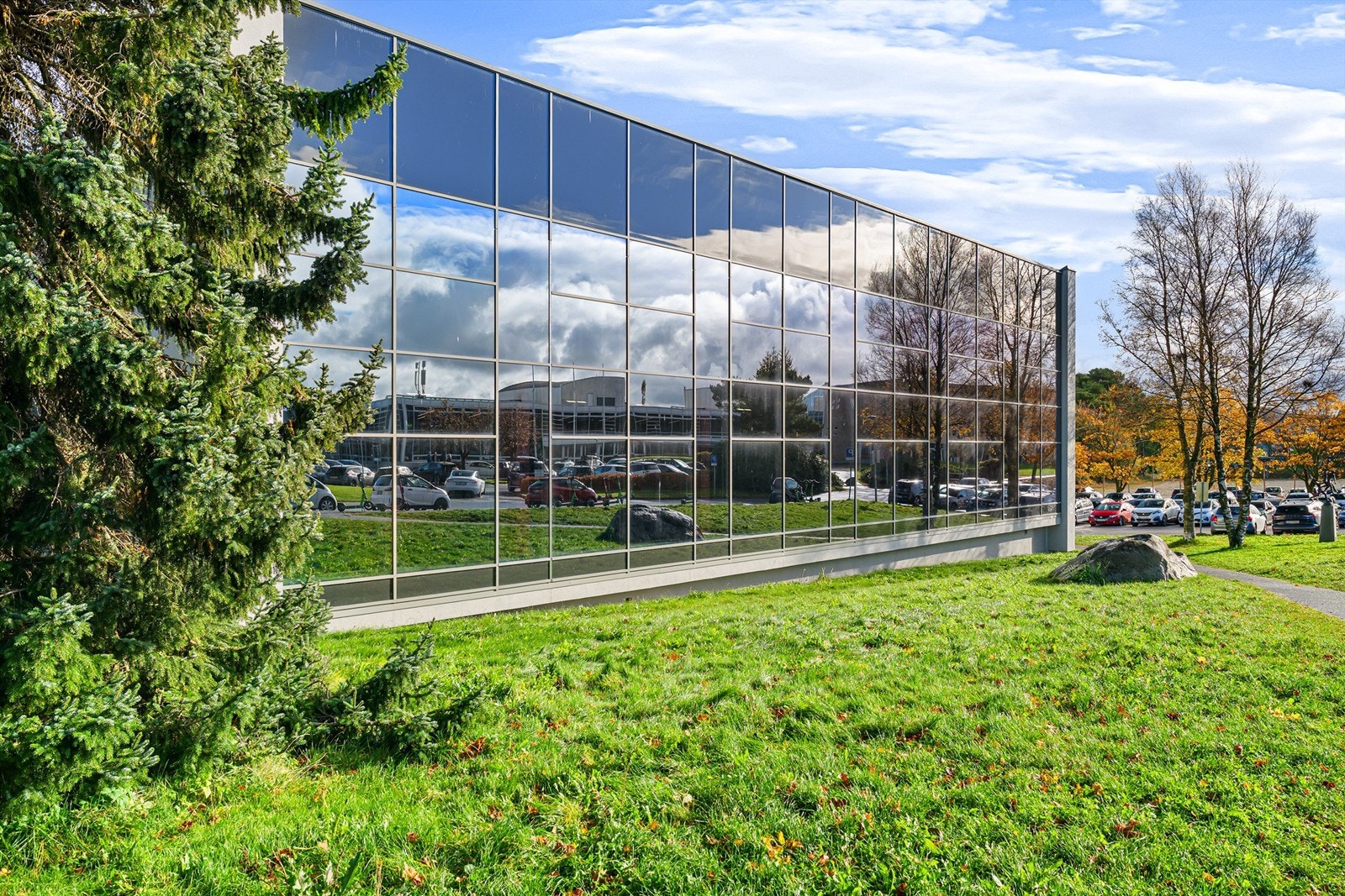 Giskehallen er ca. 1 km i gangavstand fra boligen Galleribilde