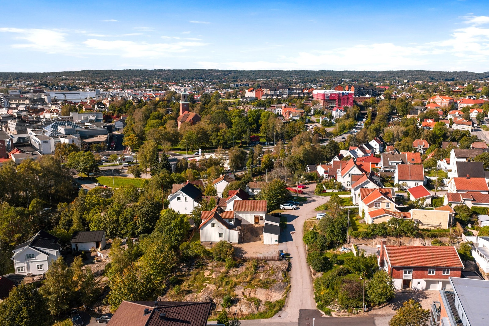 Stenbruddveien 9 og Presteveien 6 selges samlet Galleribilde