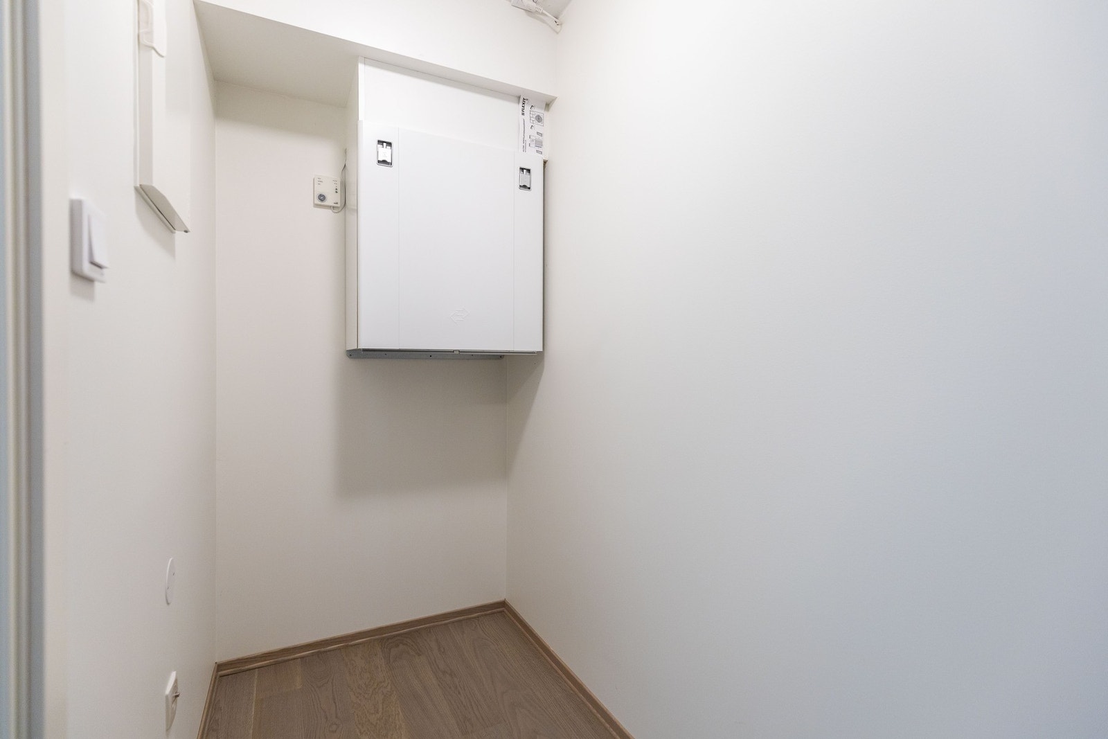 Teknisk rom har plass til oppbevaring. Galleribilde