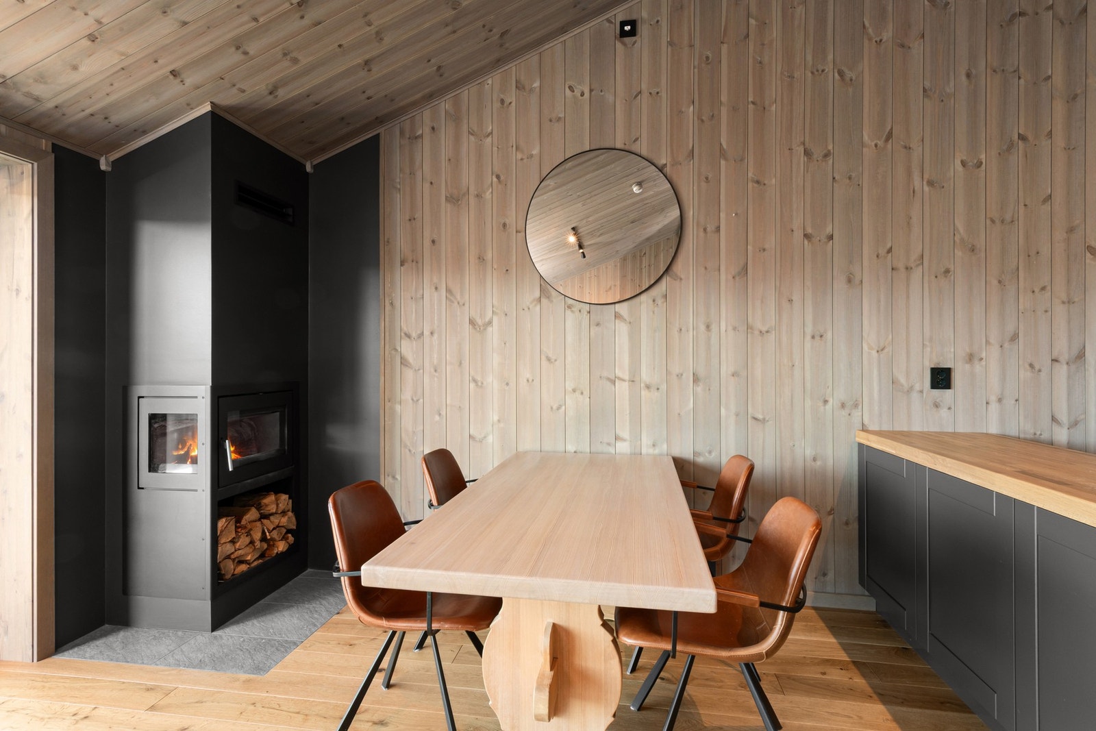 Plass til en spisegruppe. Galleribilde