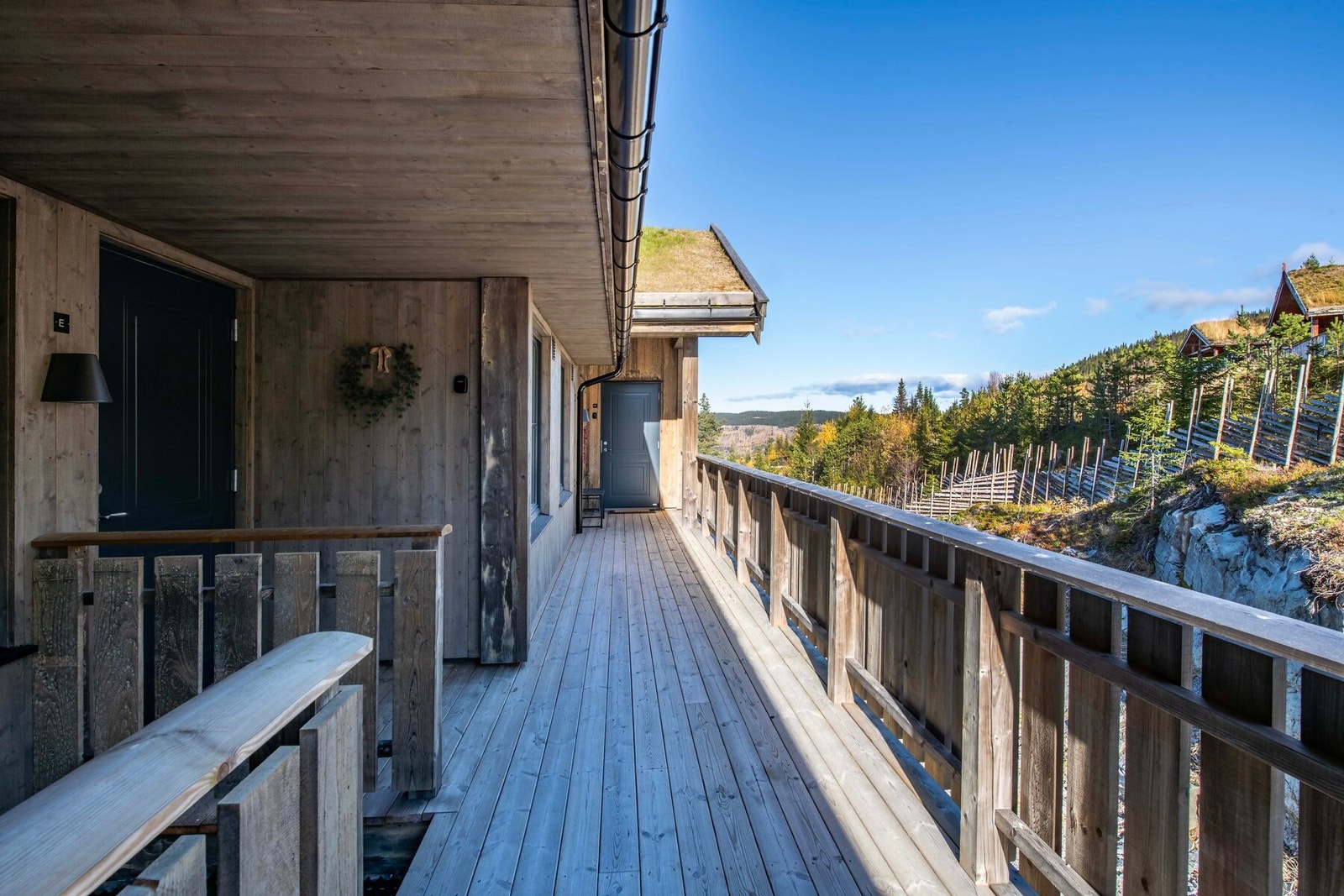 Overbygd inngangsparti. Galleribilde