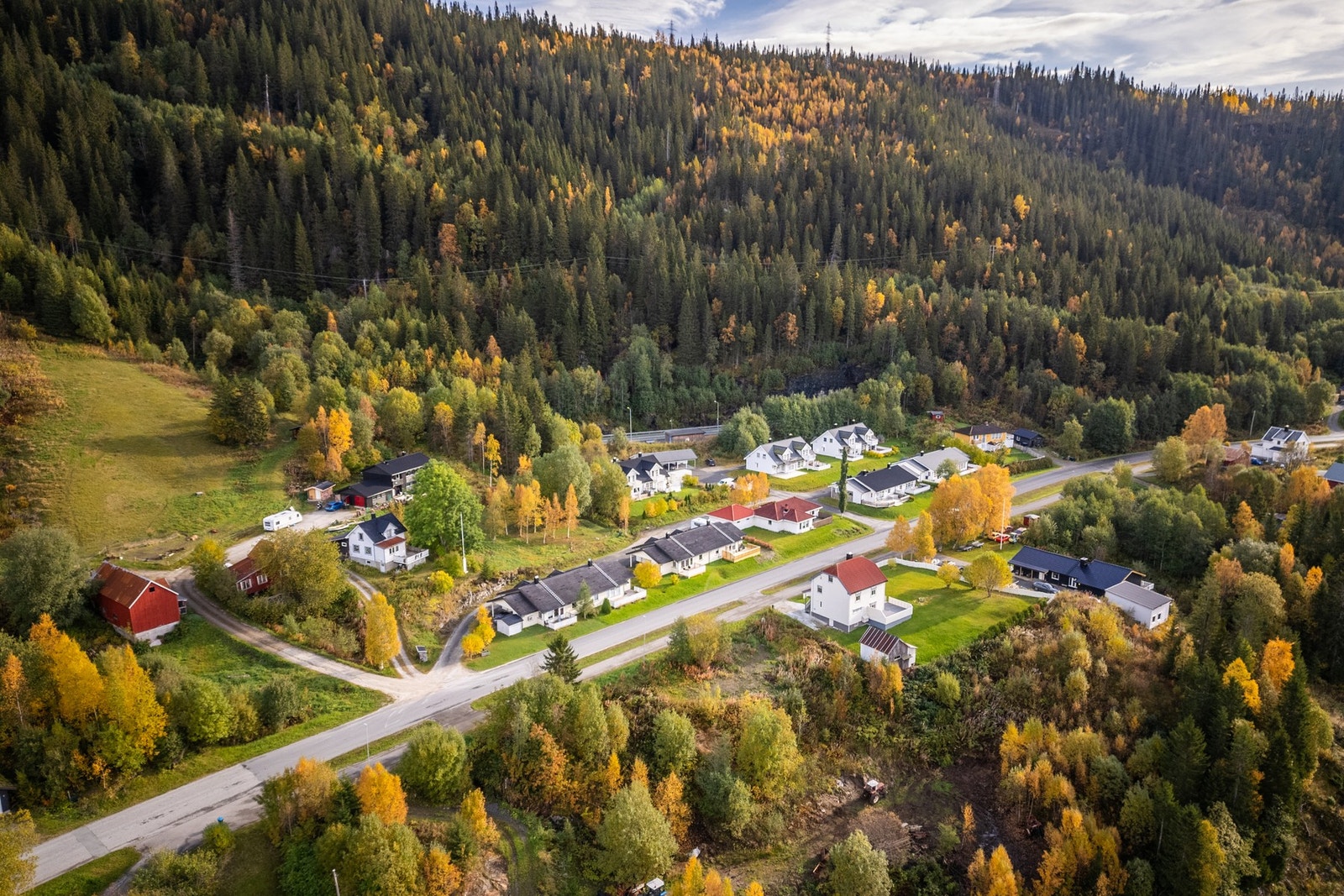 Ca. 25 minutter med bil til sentrum av Mo i Rana Galleribilde