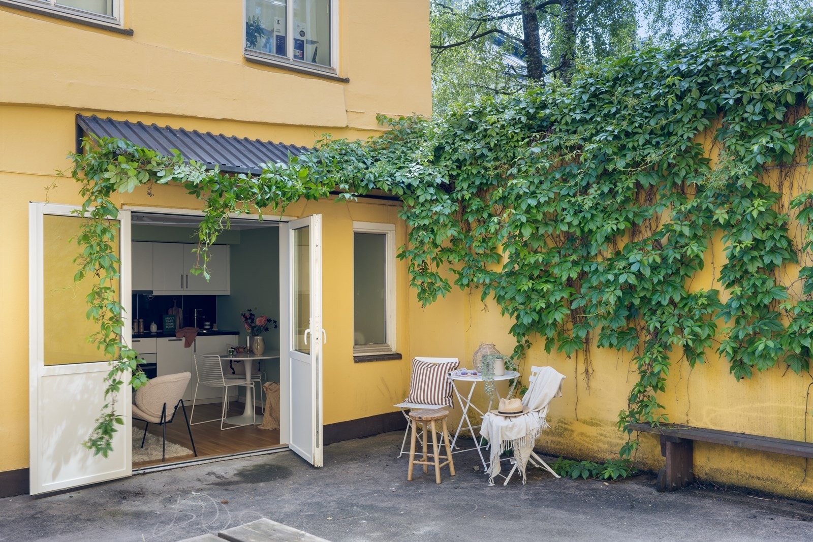 En liten oase midt på Kiellands plass. Galleribilde