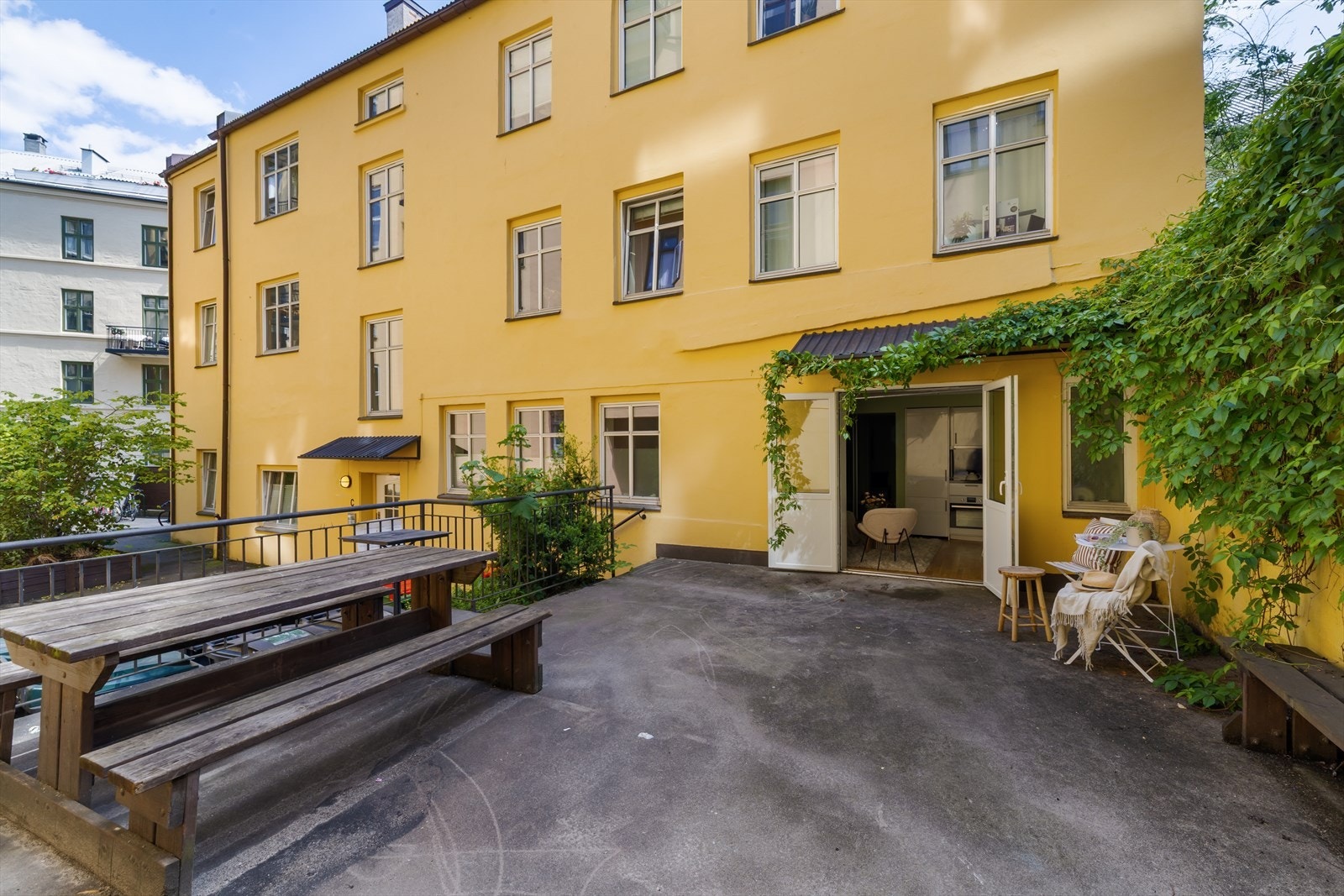 Her bor du midt i smørøyet av Oslo - med gåavstand til parker, matbutikker og restauranter. Galleribilde