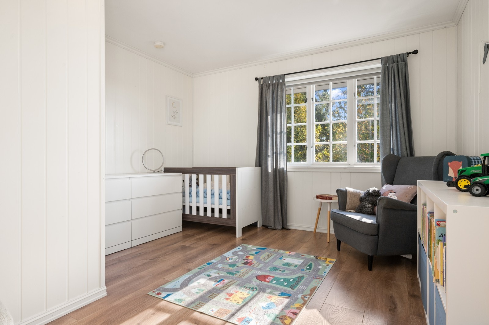 Soverom 5 - Rommet er innredet som soverom, men fremkommer ikke på originale byggetegninger. Galleribilde