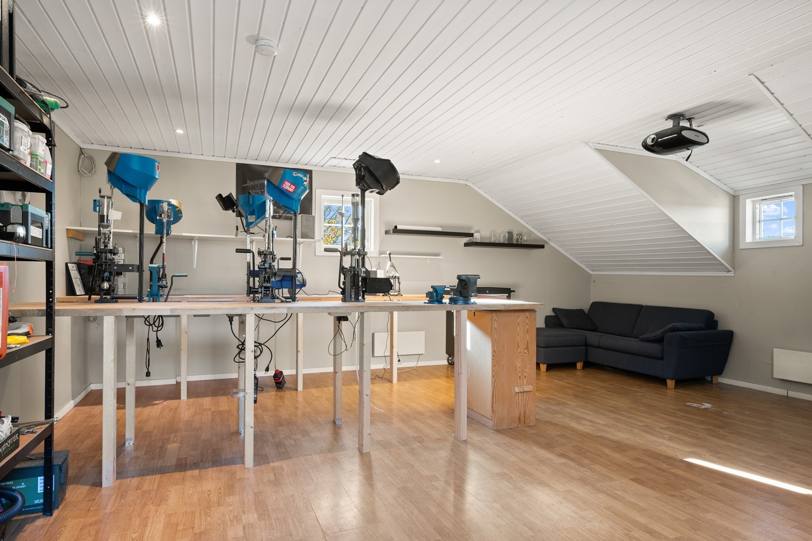 Bod/disponibelt rom over garasje Galleribilde