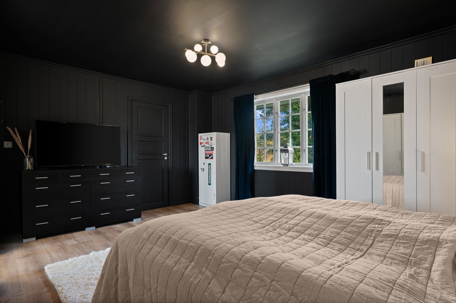 Rommet er av god størrelse Galleribilde