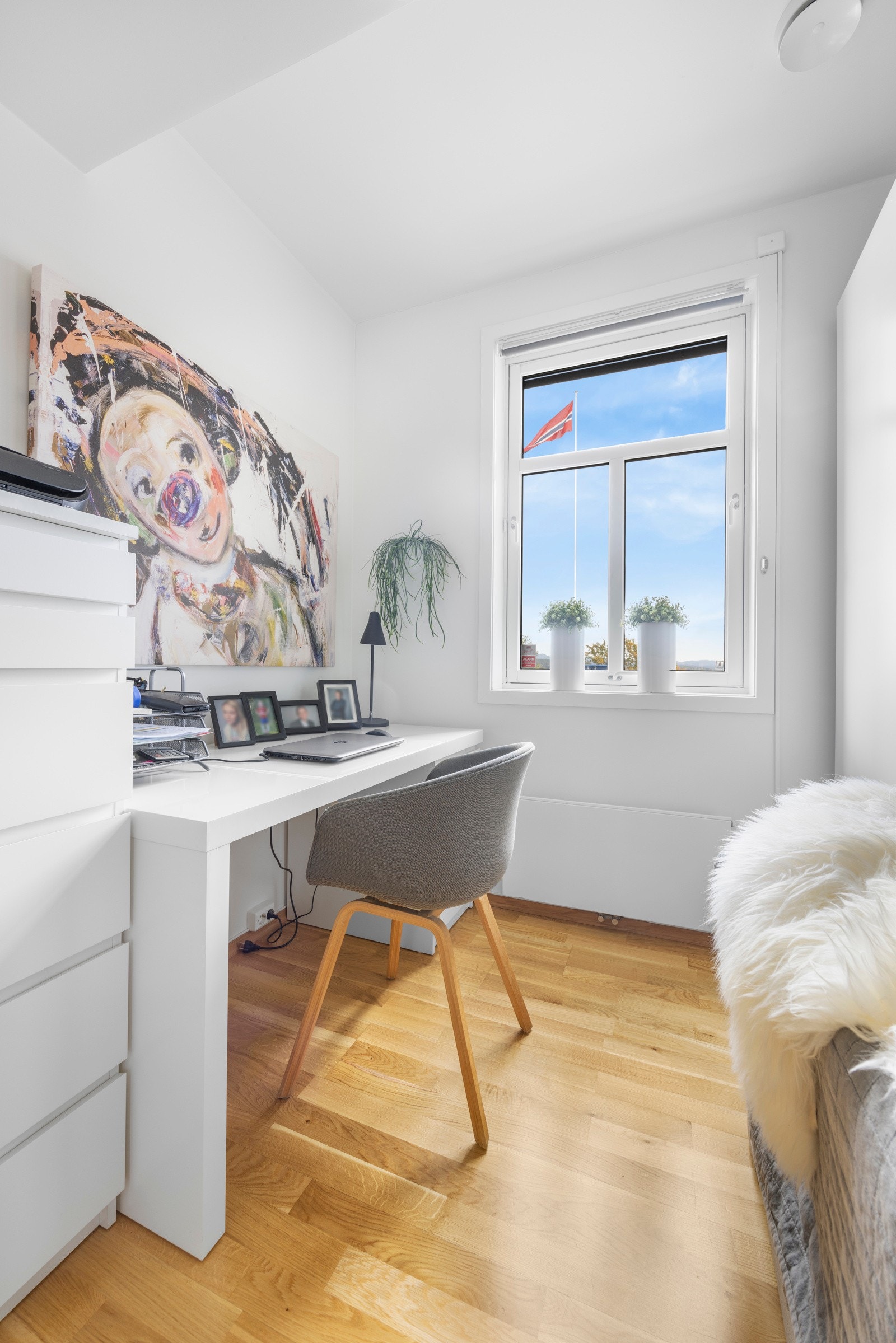 Med praktisk kontorplass Galleribilde