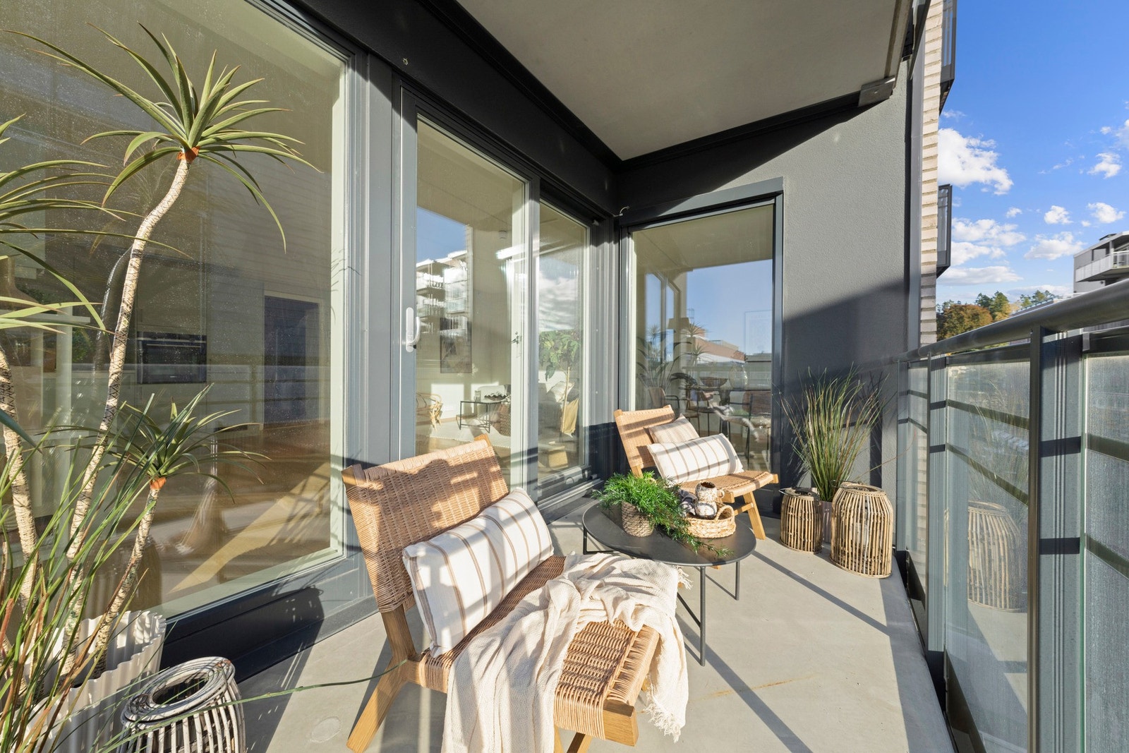 Balkong med Sørvendt retning. Galleribilde