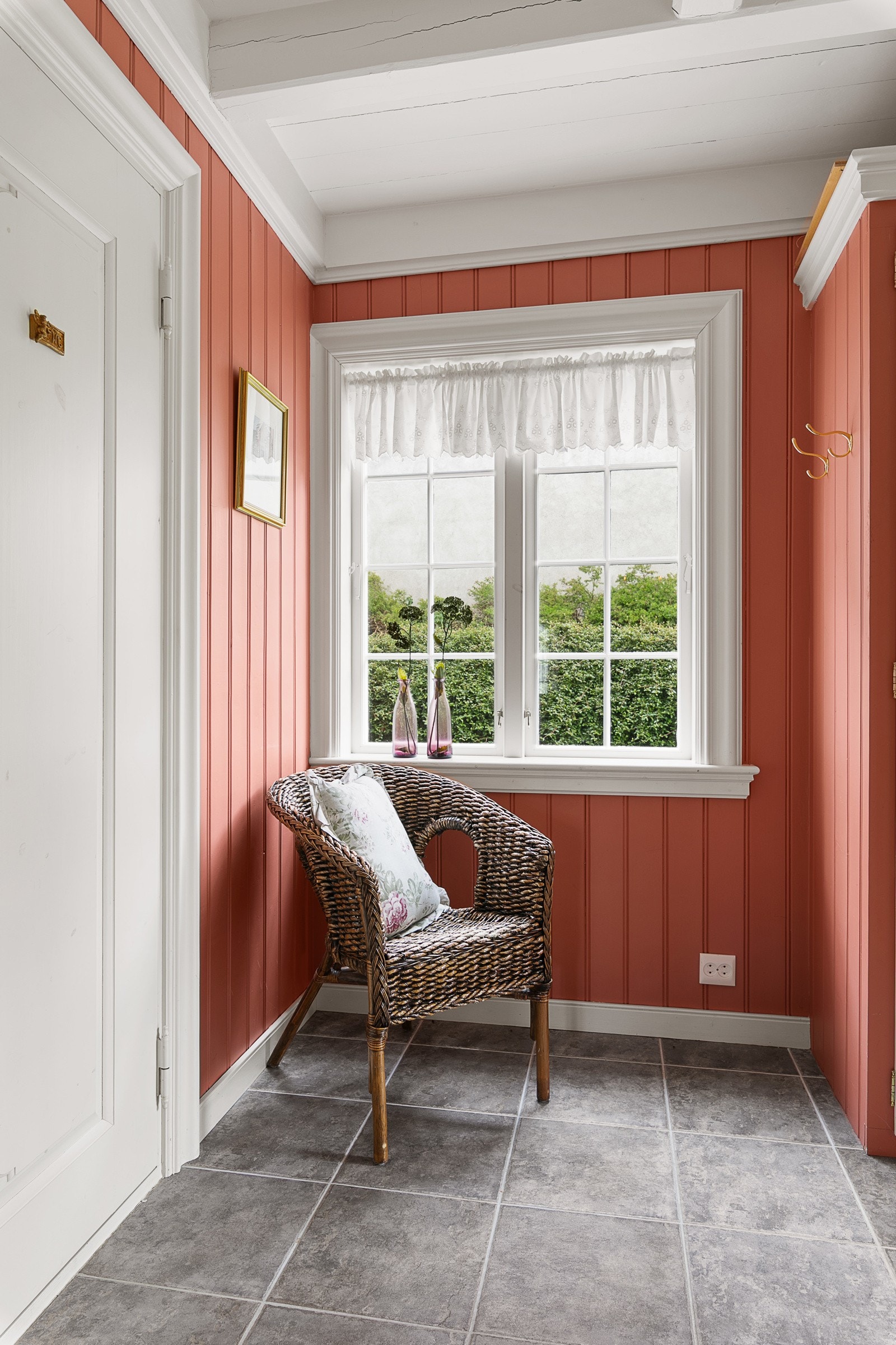 Hyggelig gang i boligens inngangsparti Galleribilde