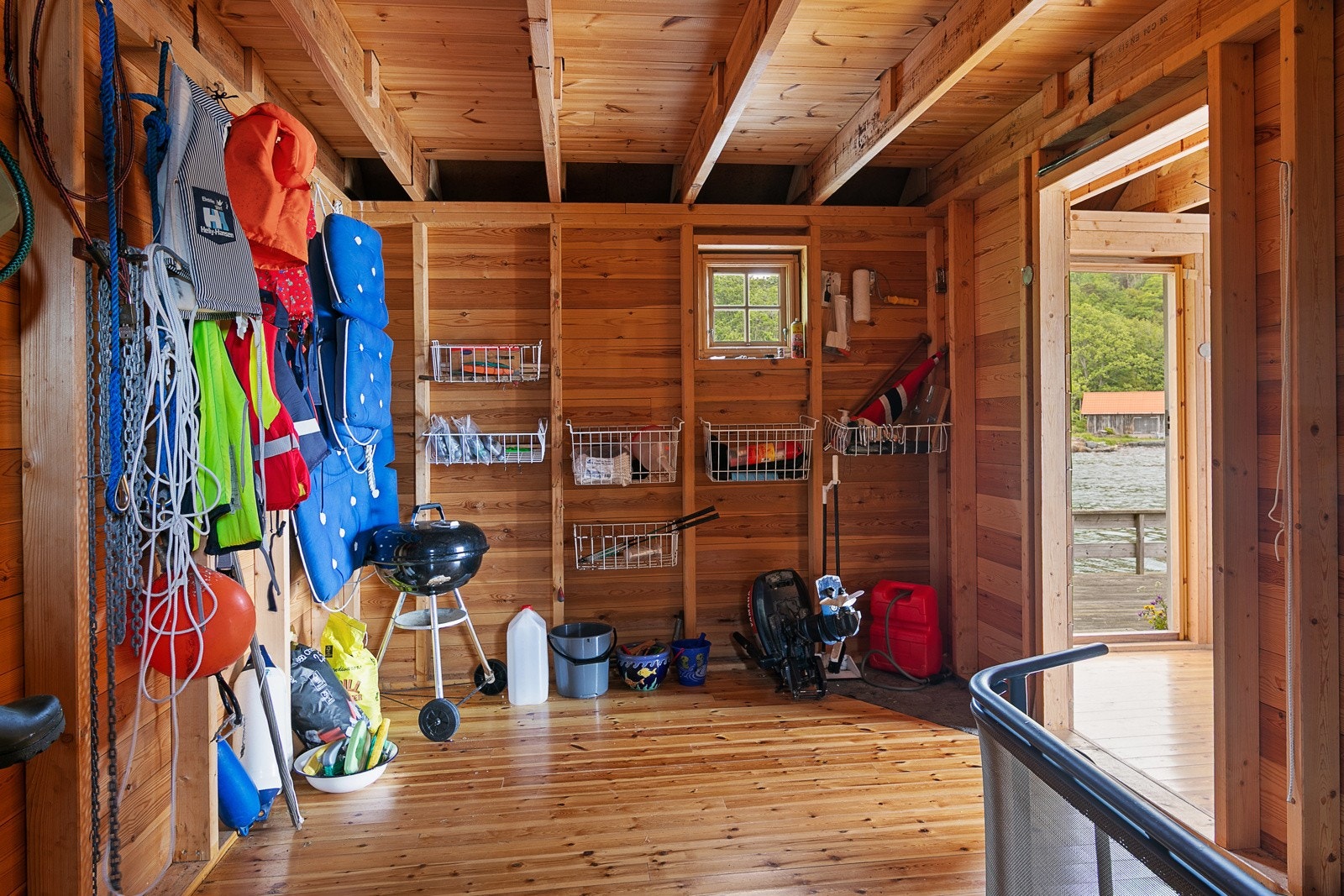 Bodrom i sjøhuset Galleribilde