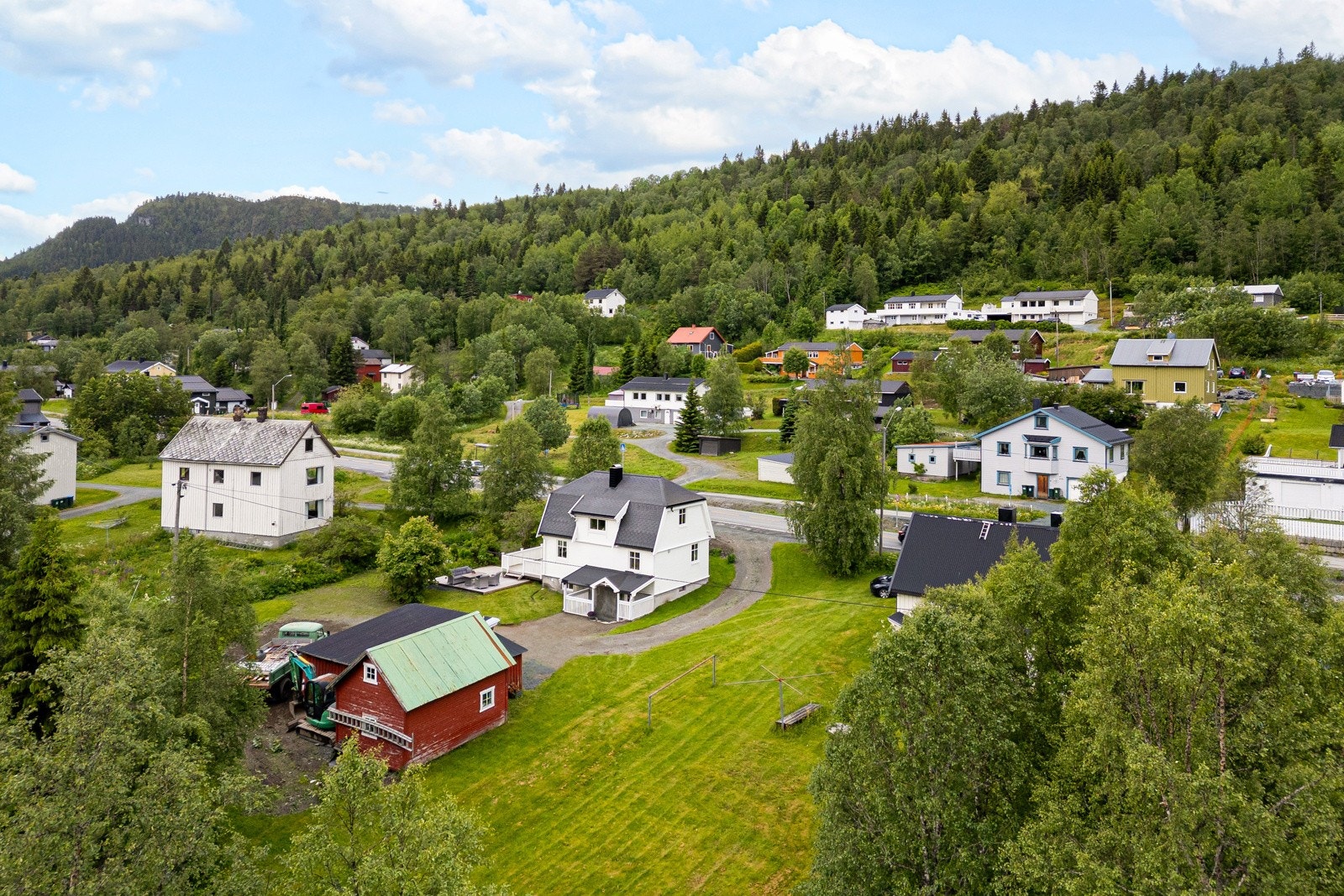 Stor tomt på ca. 1,7 mål Galleribilde