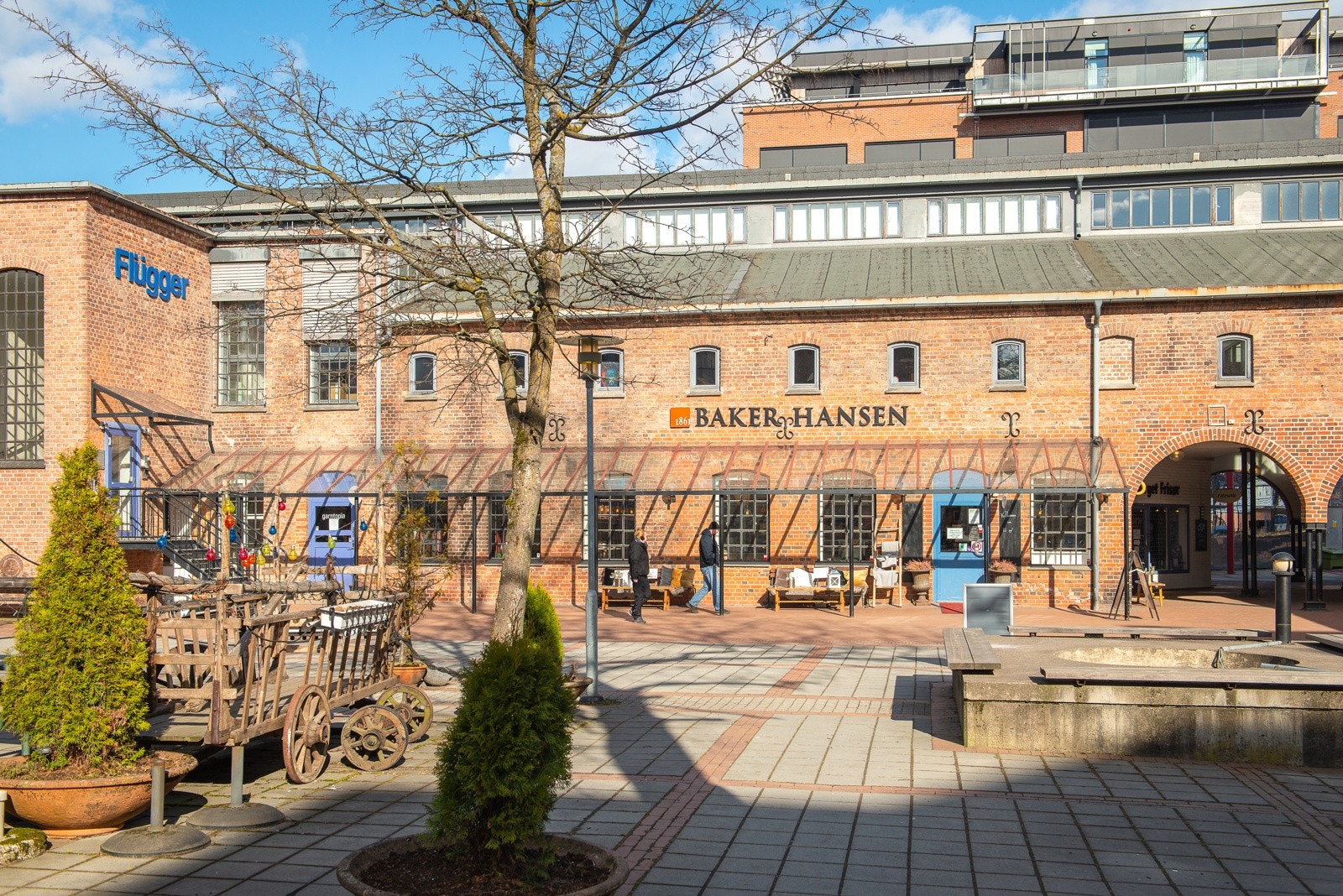 Baker Hansen Løren Galleribilde