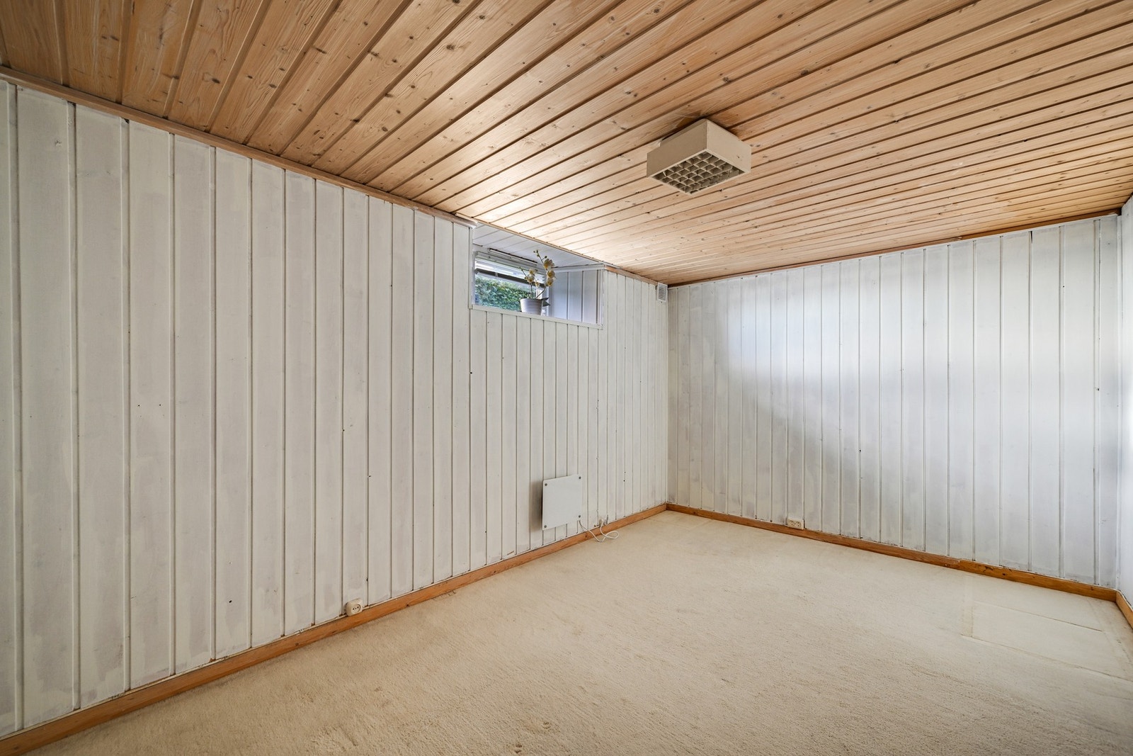 Innredet rom i kjeller - dog ikke godkjent for varig opphold Galleribilde