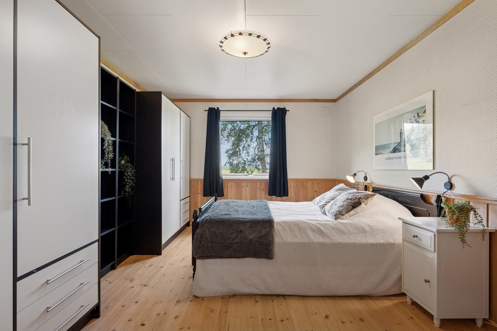 - Her ligger alt til rette for en god natts søvn i rolige omgivelser - Galleribilde