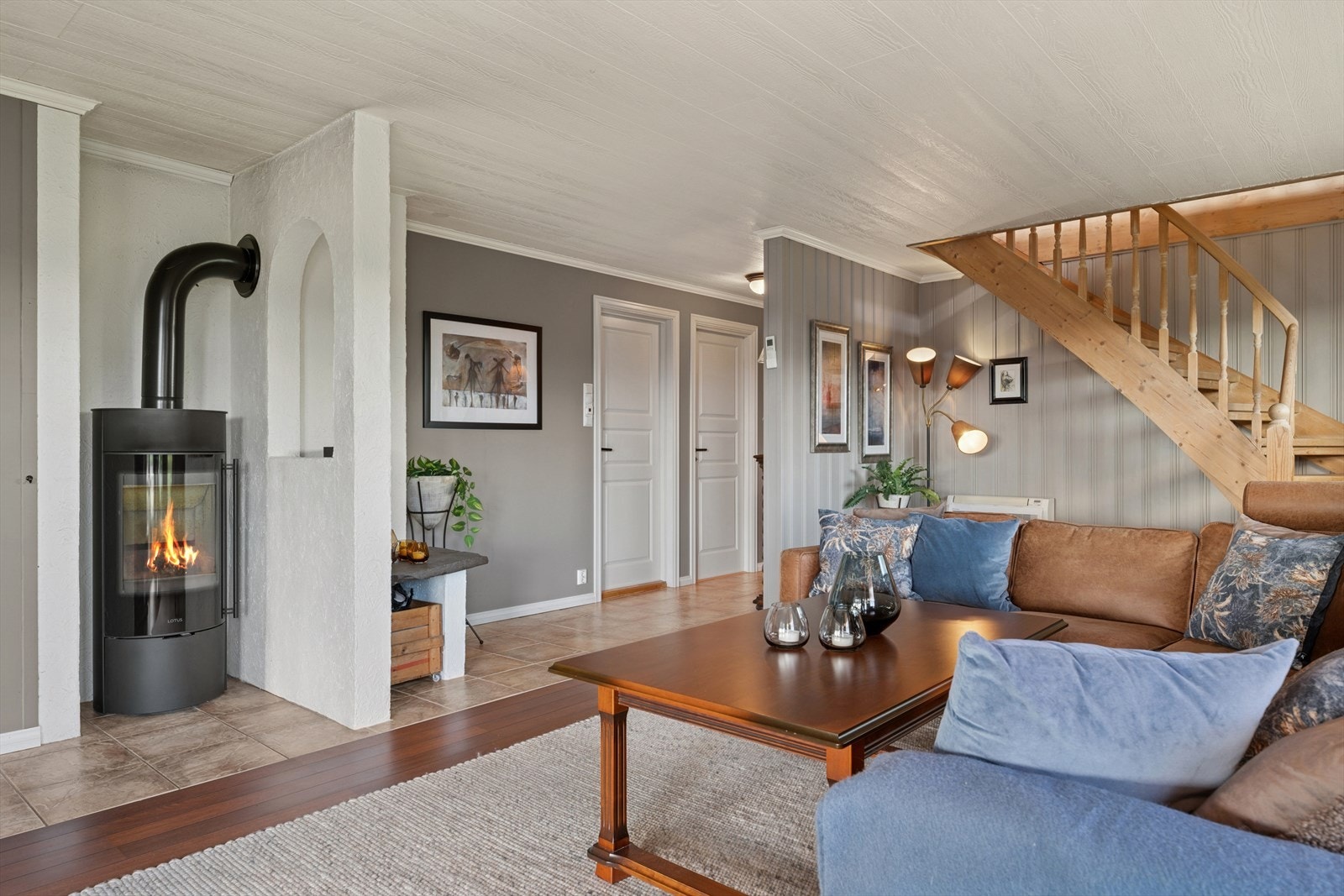 - Oppvarming med varmepumpe, strøm og vedfyring - Galleribilde