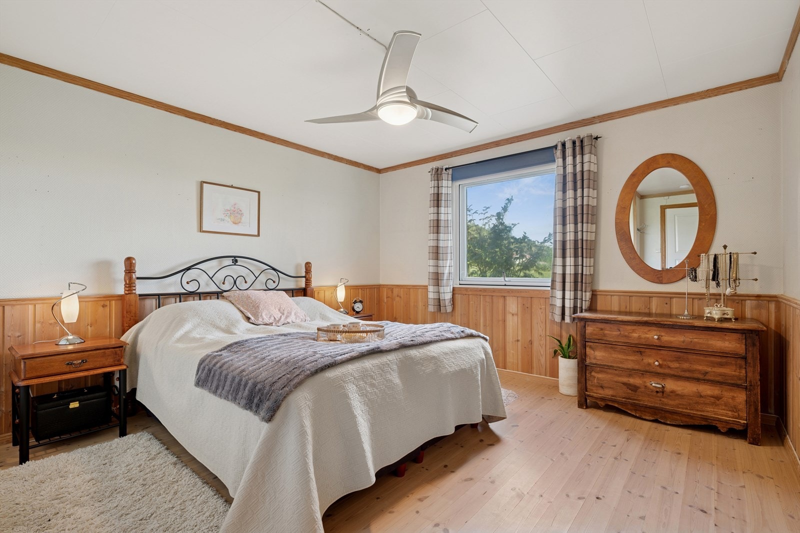 - Rommene har fine møbleringsmuligheter og kan enkelt tilpasses ulike behov - Galleribilde