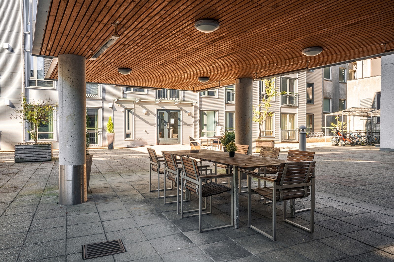 Vestre Torggaten 12A er et veldrevet borettslag som består av 48 leiligheter med tilknytning til OBOS. Galleribilde