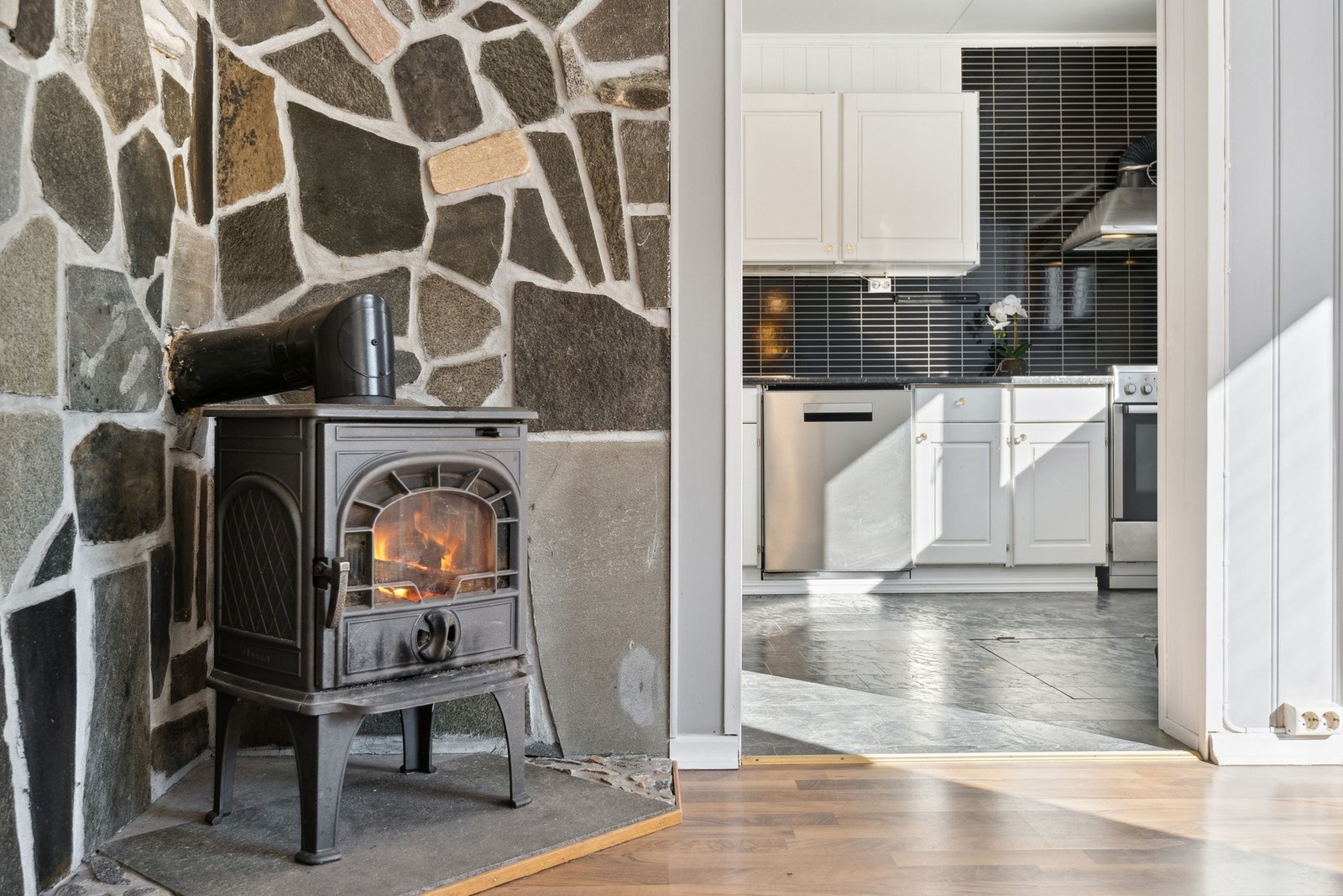 Detaljbilde ved spisestue Galleribilde