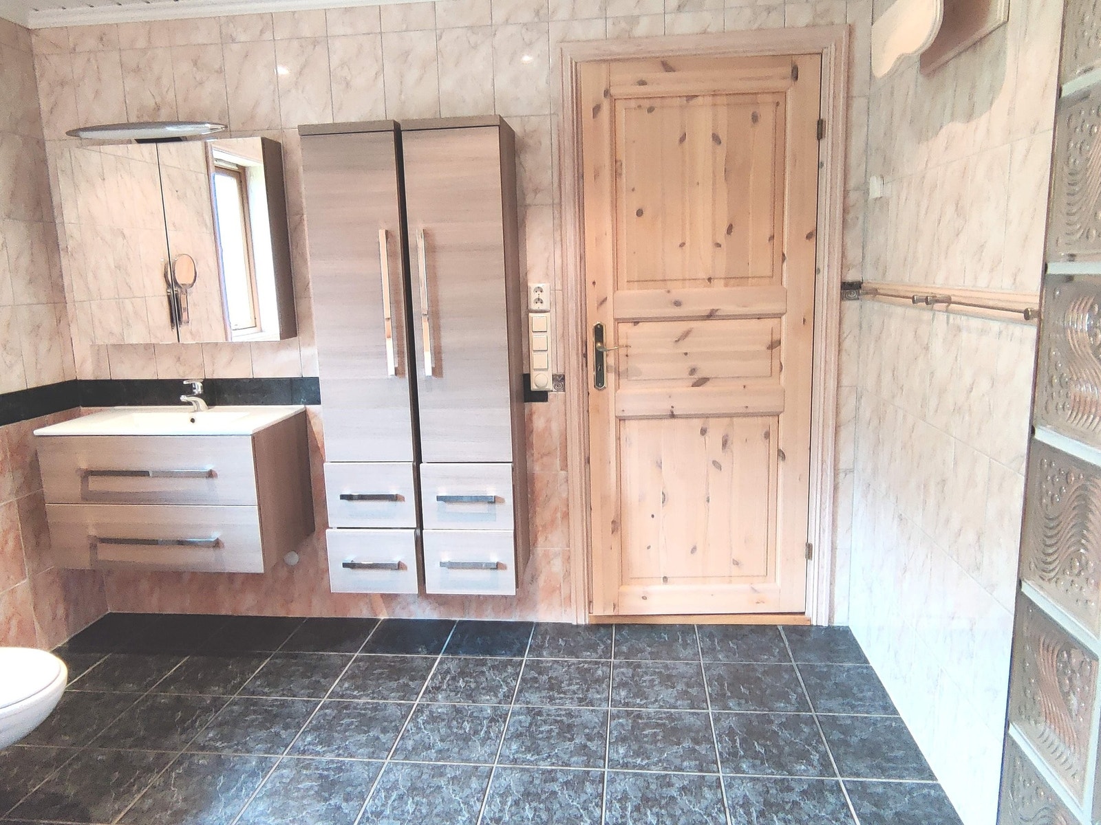 Nyere skap innredning Galleribilde