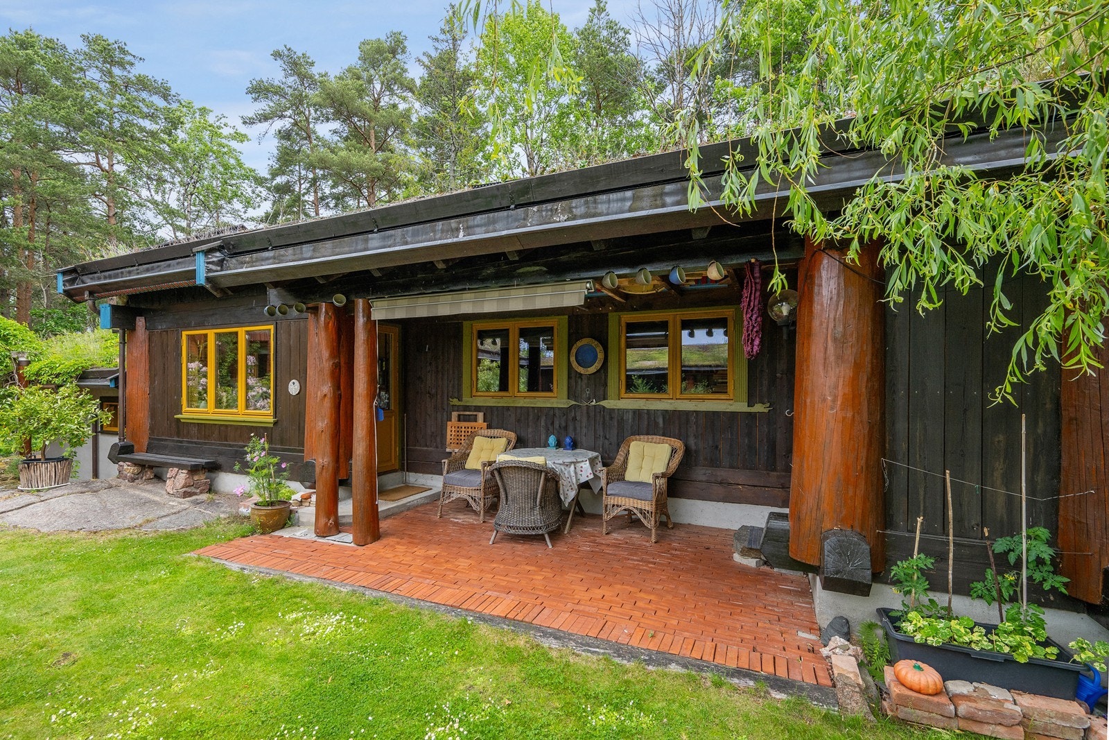 Garasje og kontorbygning Galleribilde