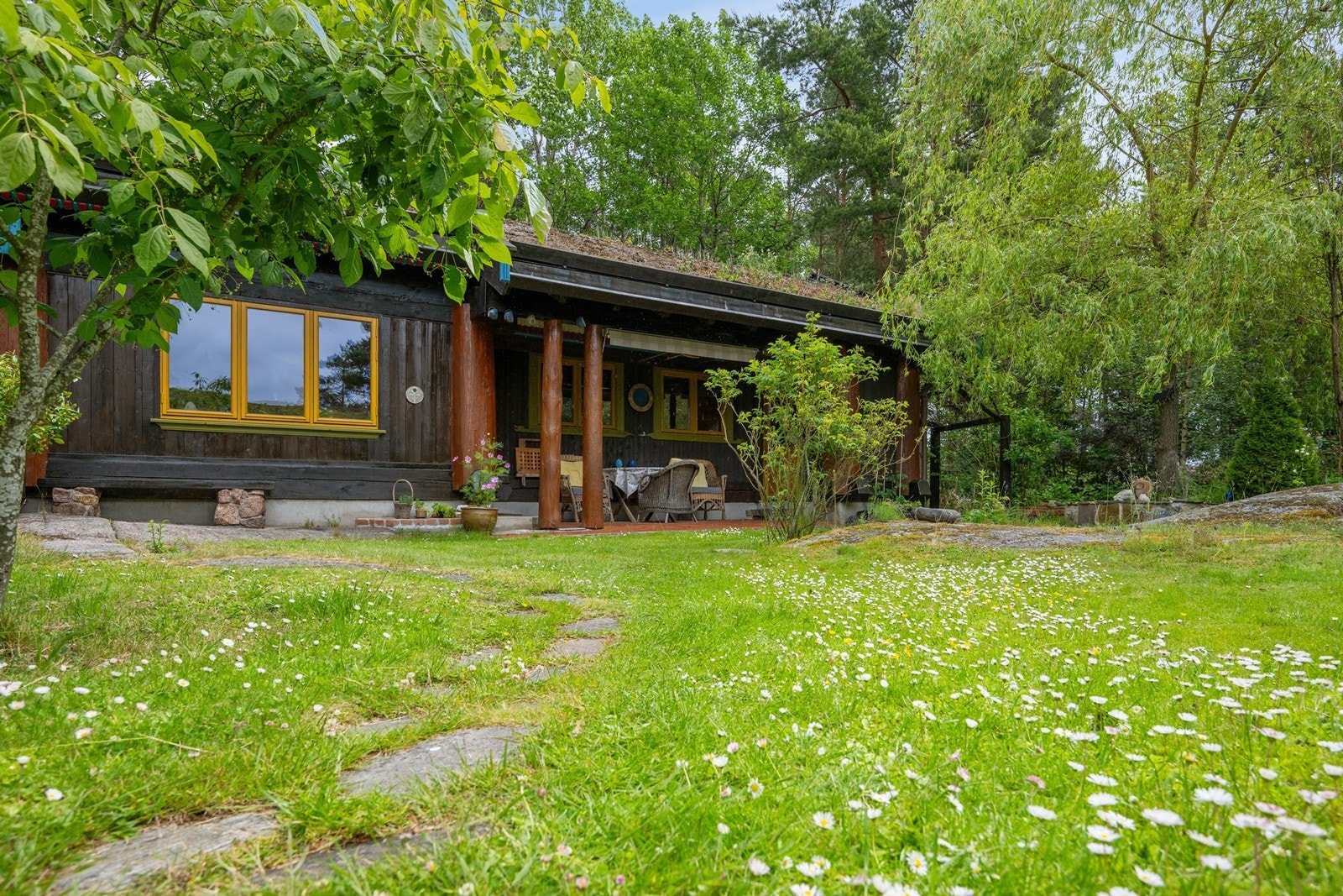 Garasje og kontorbygning Galleribilde