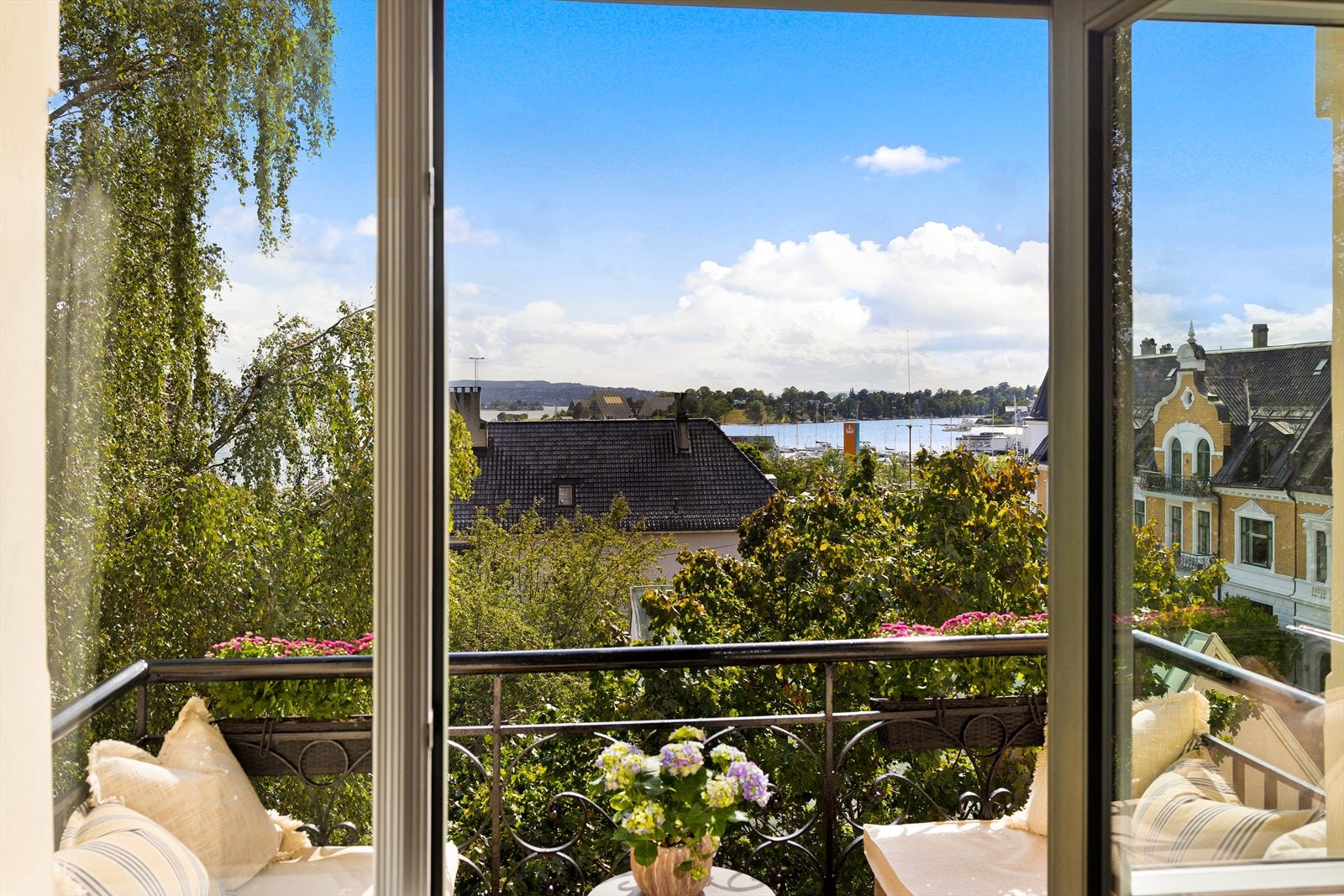 Sydvendt 5-roms Frognerleilighet med Fjordutsikt - Heis - Balkong. Galleribilde