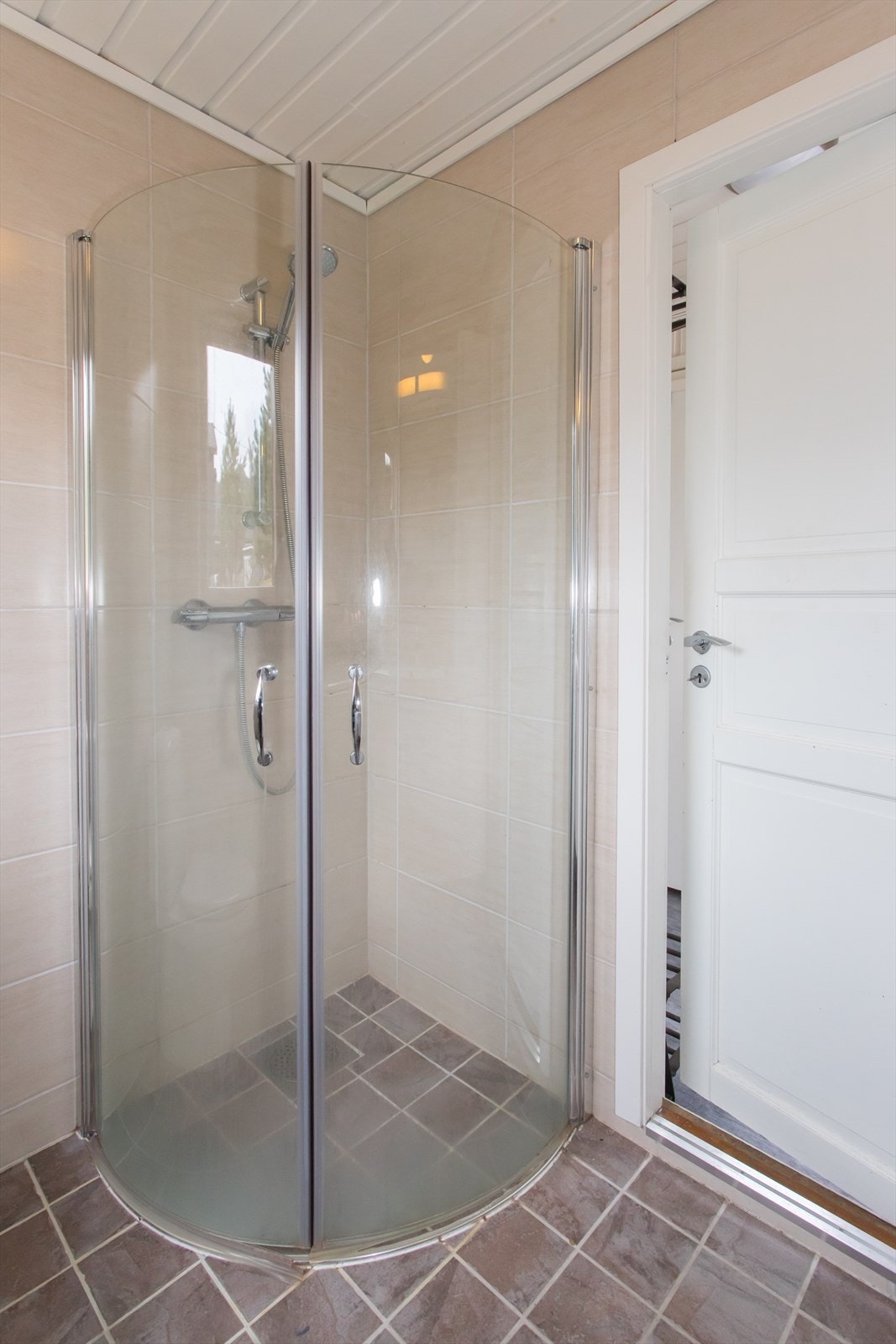 Bad m/dusj Galleribilde