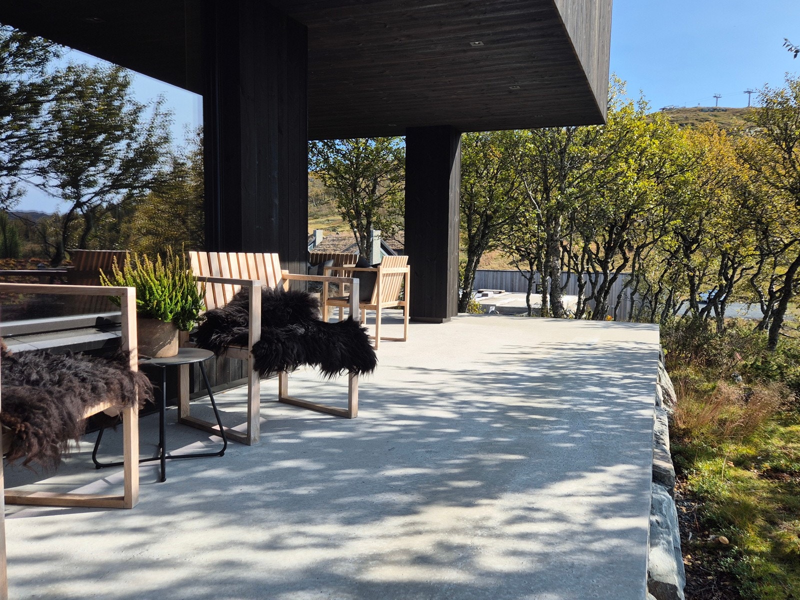 Her kan man sitte og nyte utsikten! Galleribilde