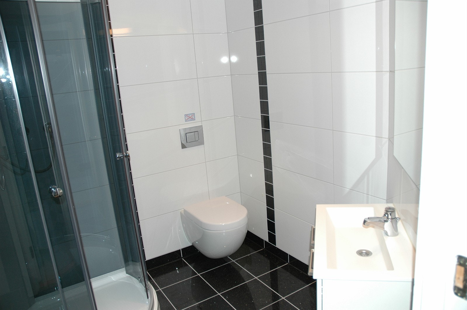 BAD -TILSLUTTET KONTOR 3 Galleribilde