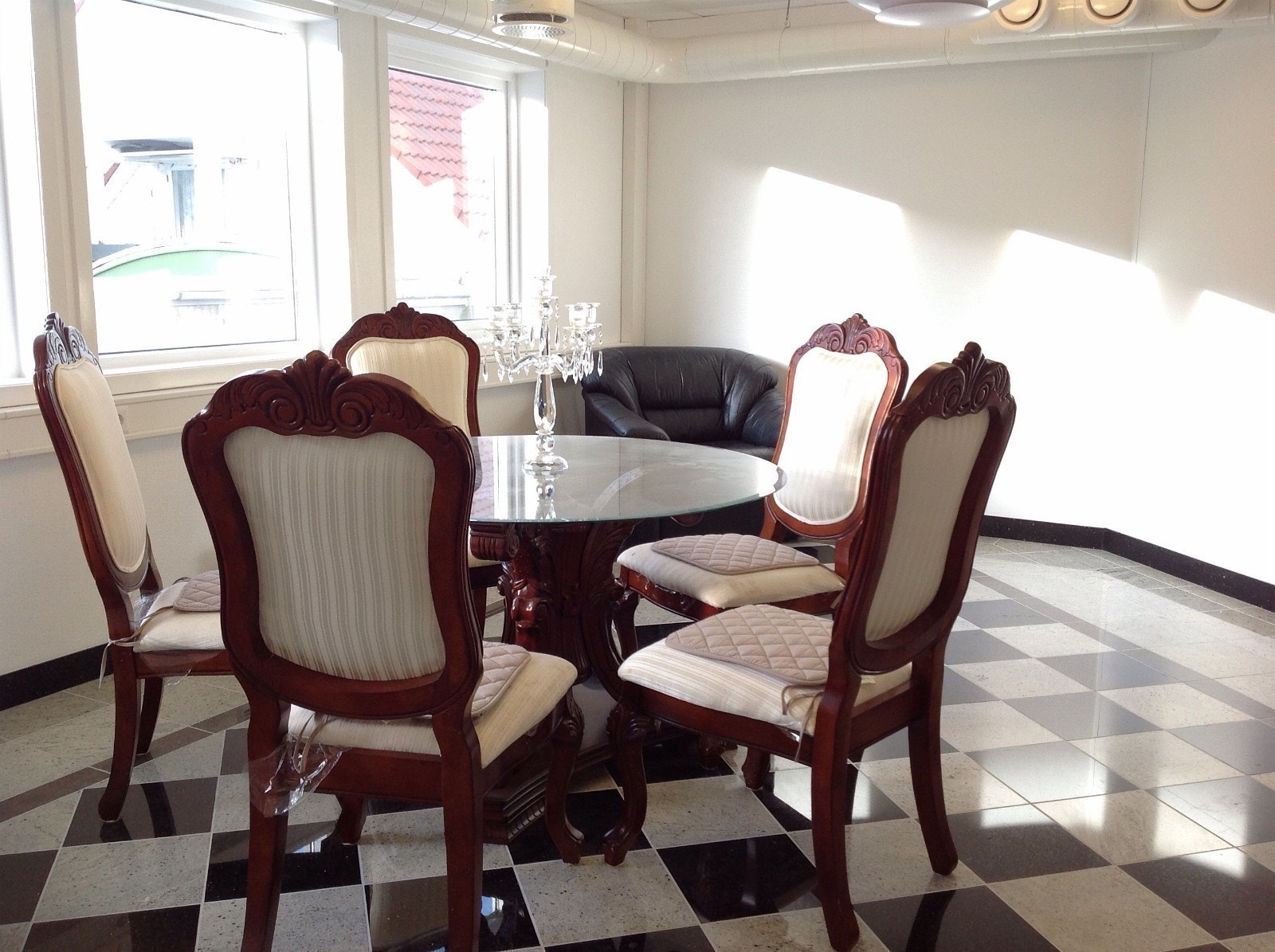 GRUPPEROM Galleribilde