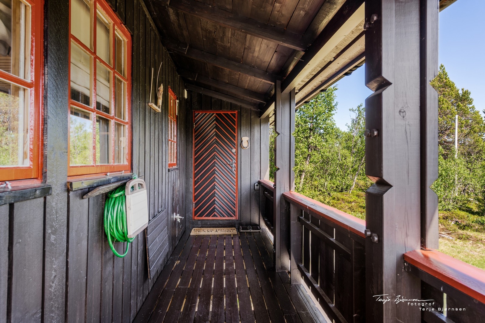 Overbygget inngangsparti. Galleribilde