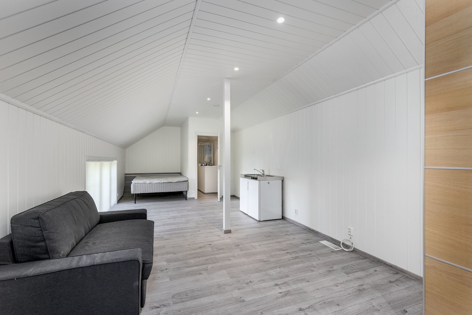 Innredet hybel over garasje (ikke godkjent) Galleribilde