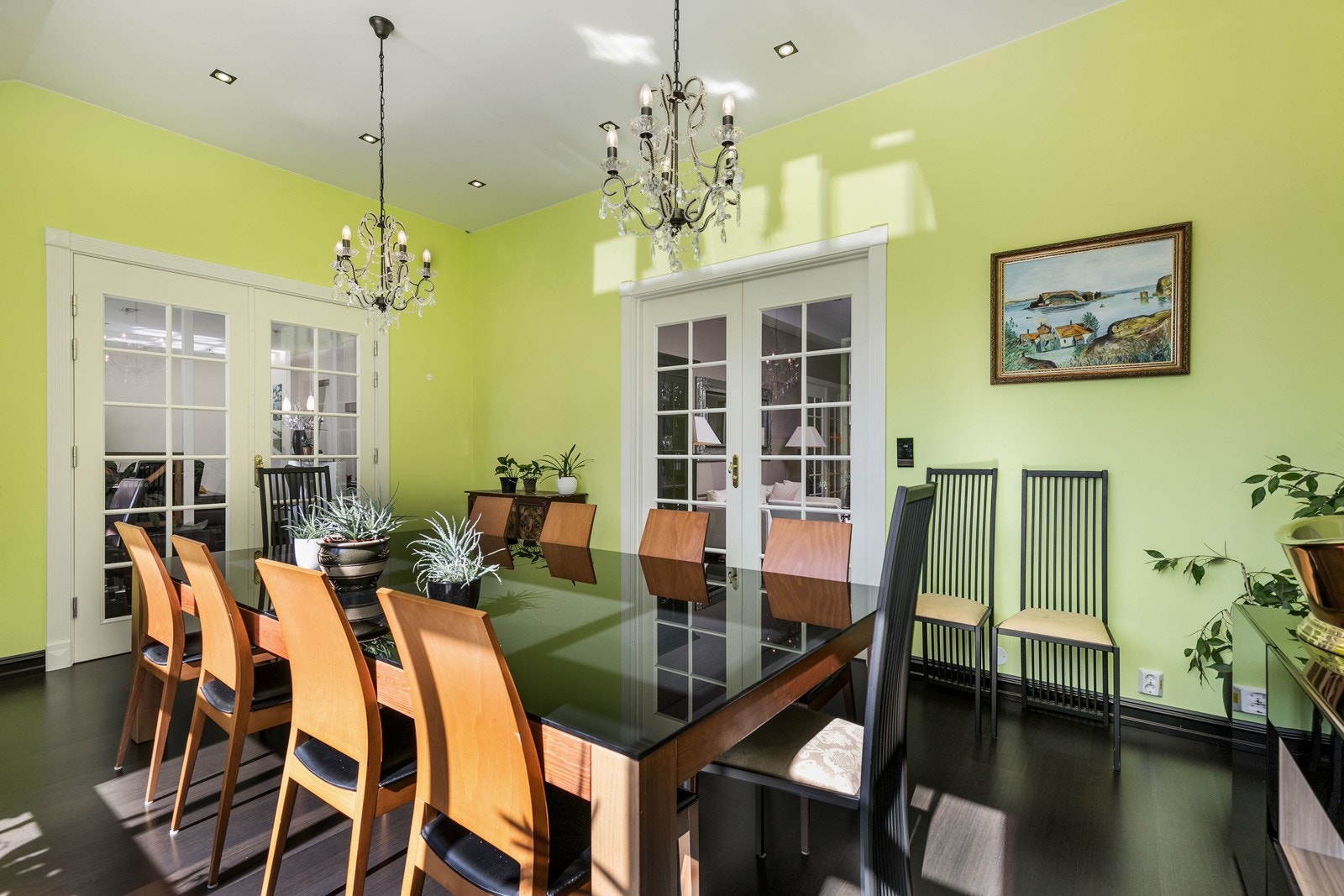 Her kan hyggelige middager tilbringes med venner og familie Galleribilde