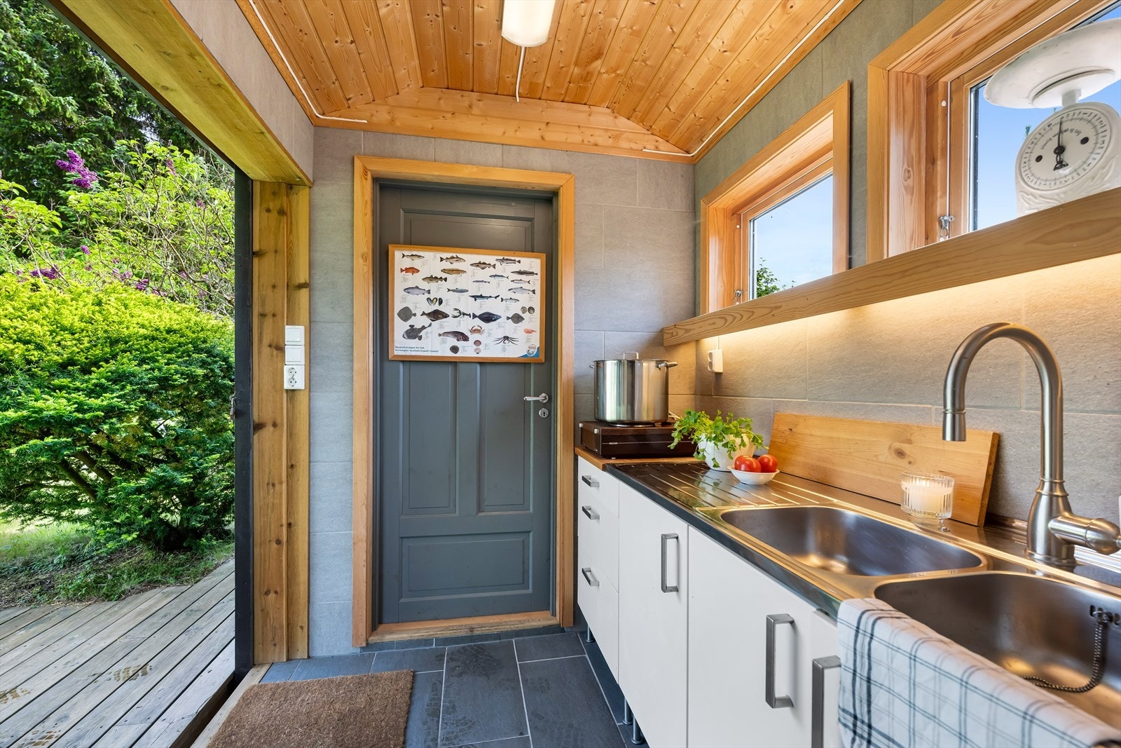 Praktisk utekjøkken. Galleribilde